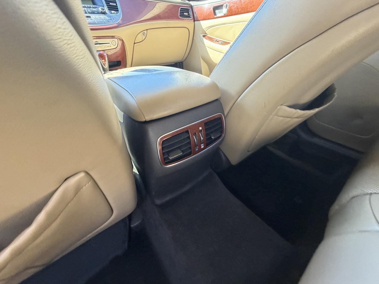 Hyundai Genesis 3.8L 2013