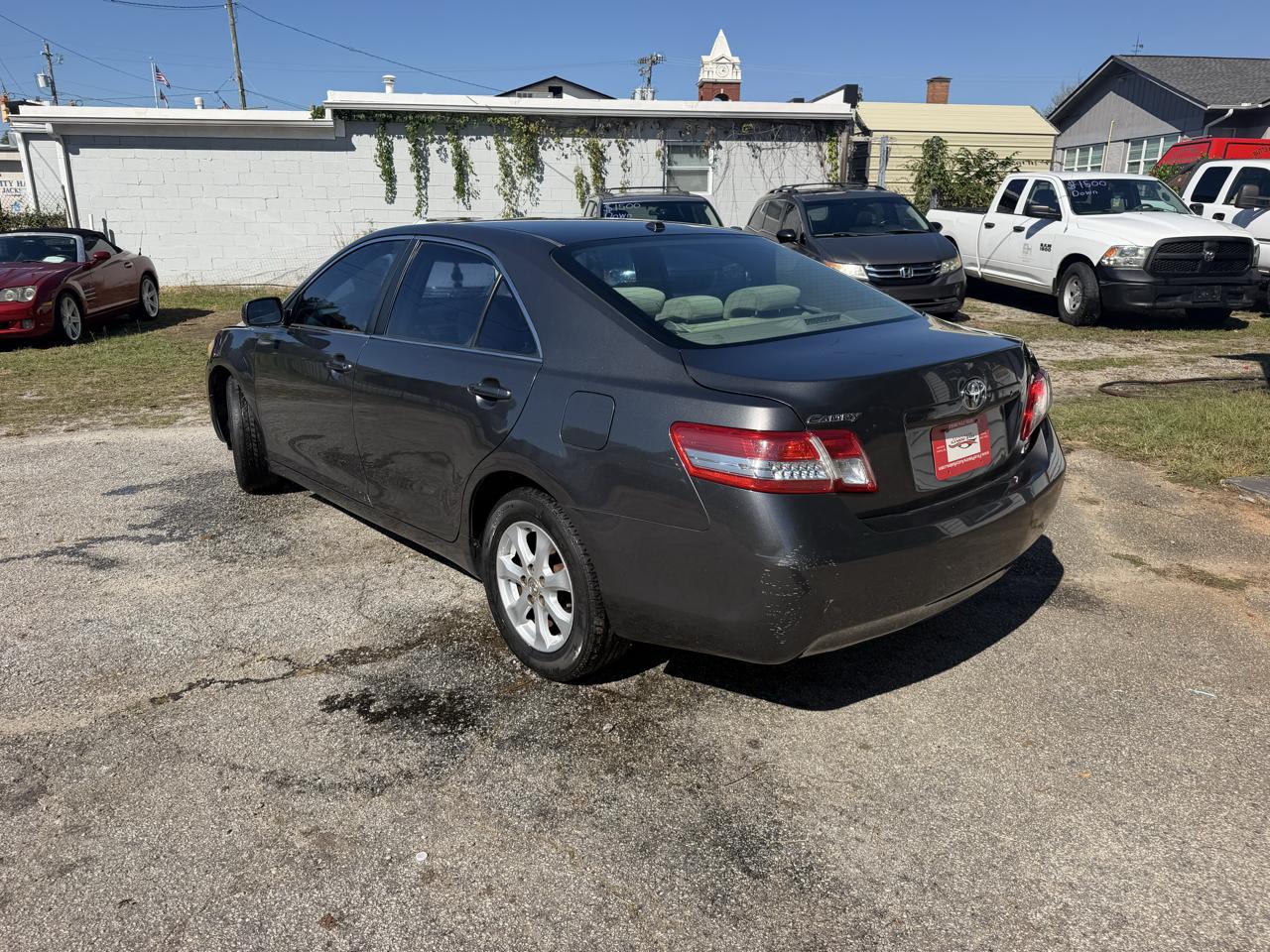 Toyota Camry Base 6-Spd AT 2011