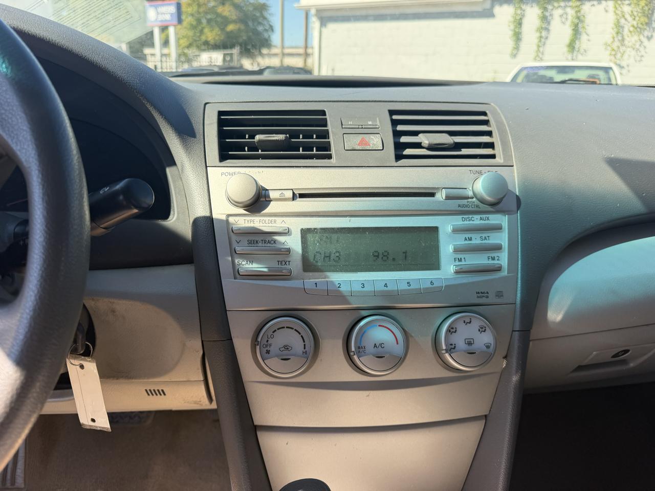 Toyota Camry Base 6-Spd AT 2011