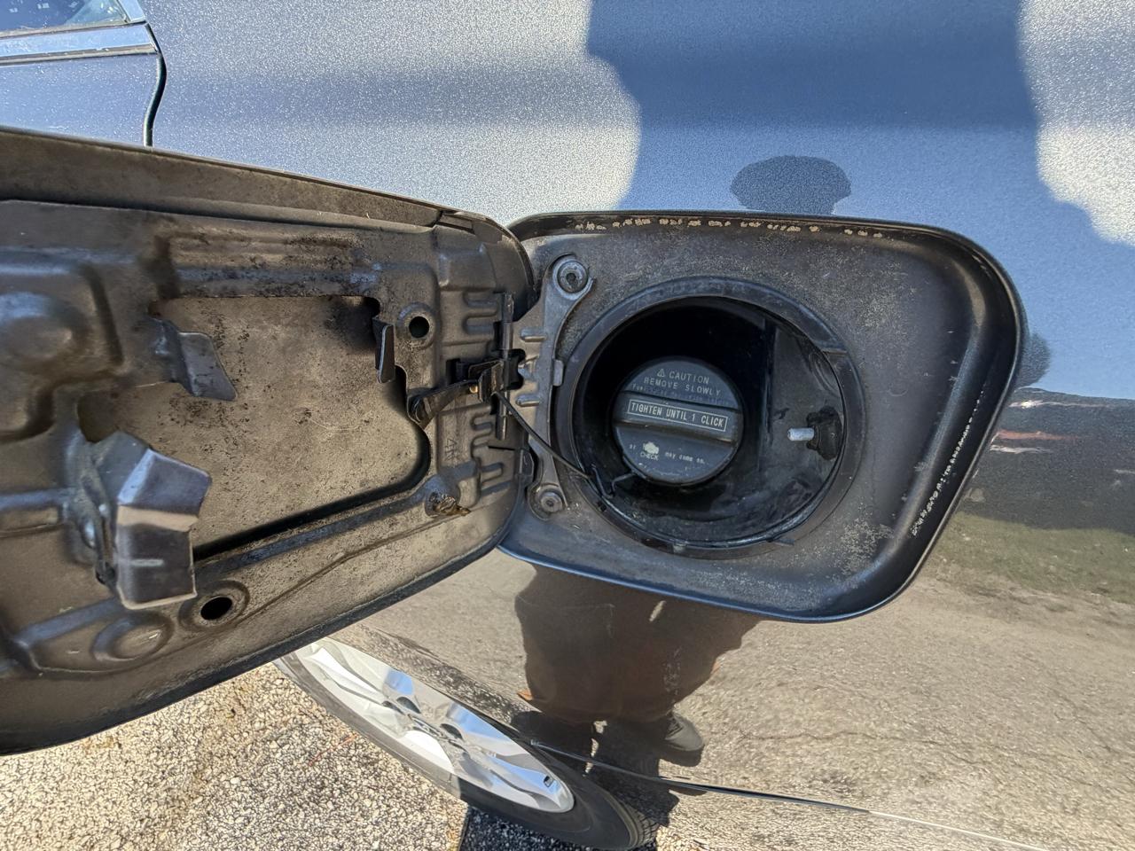 Toyota Camry Base 6-Spd AT 2011