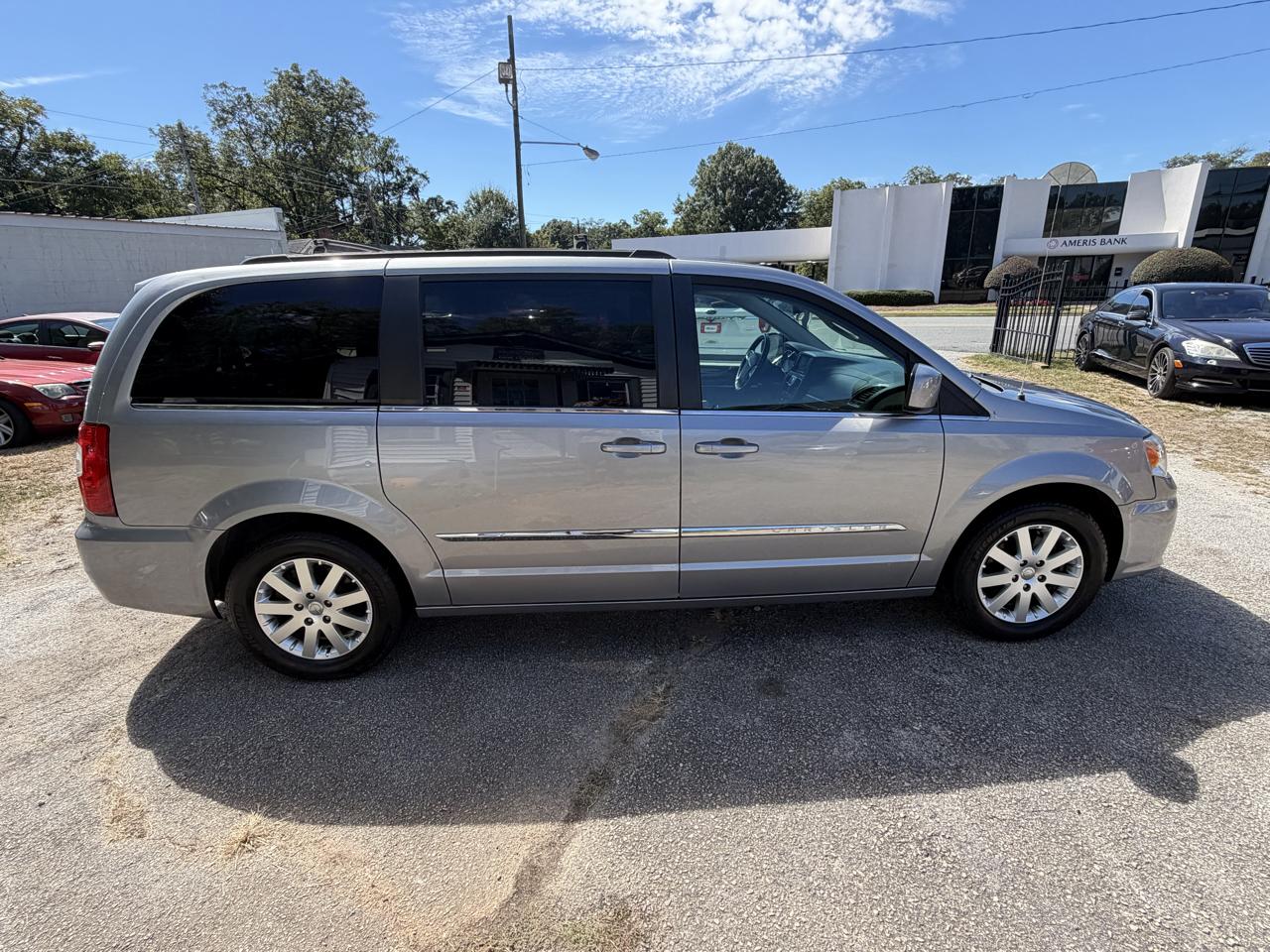 Chrysler Town & Country Touring 2016