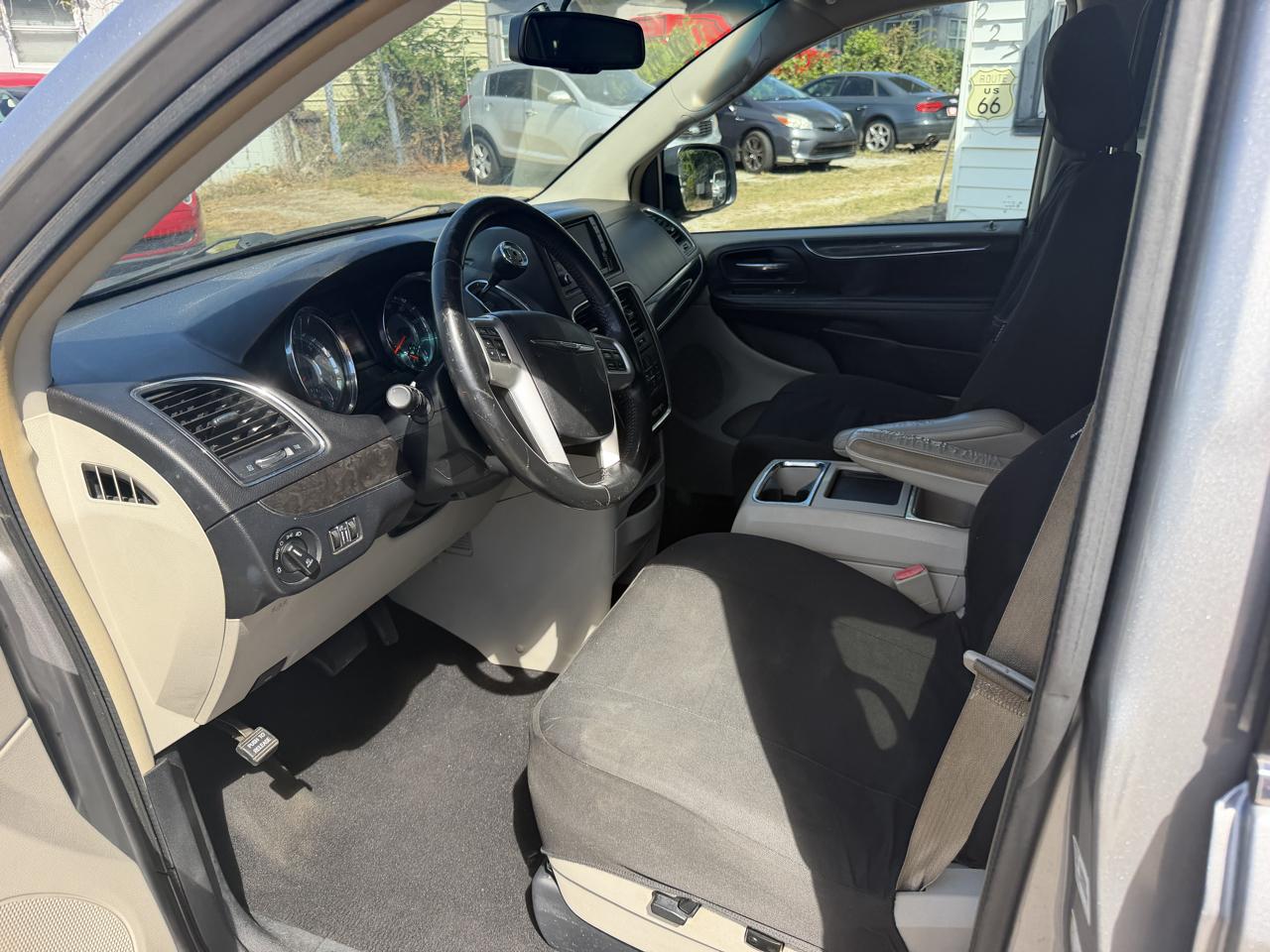 Chrysler Town & Country Touring 2016