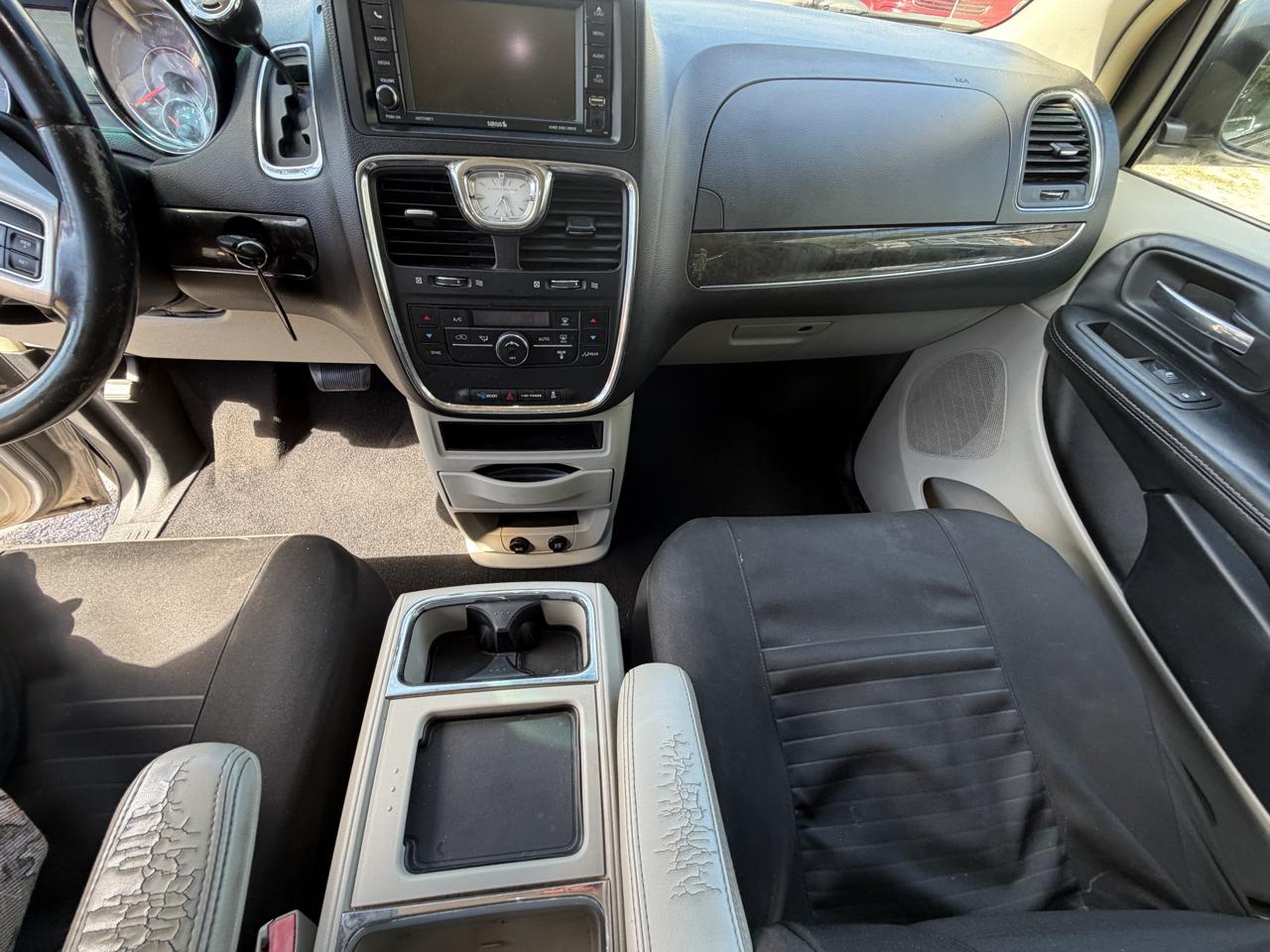 Chrysler Town & Country Touring 2016