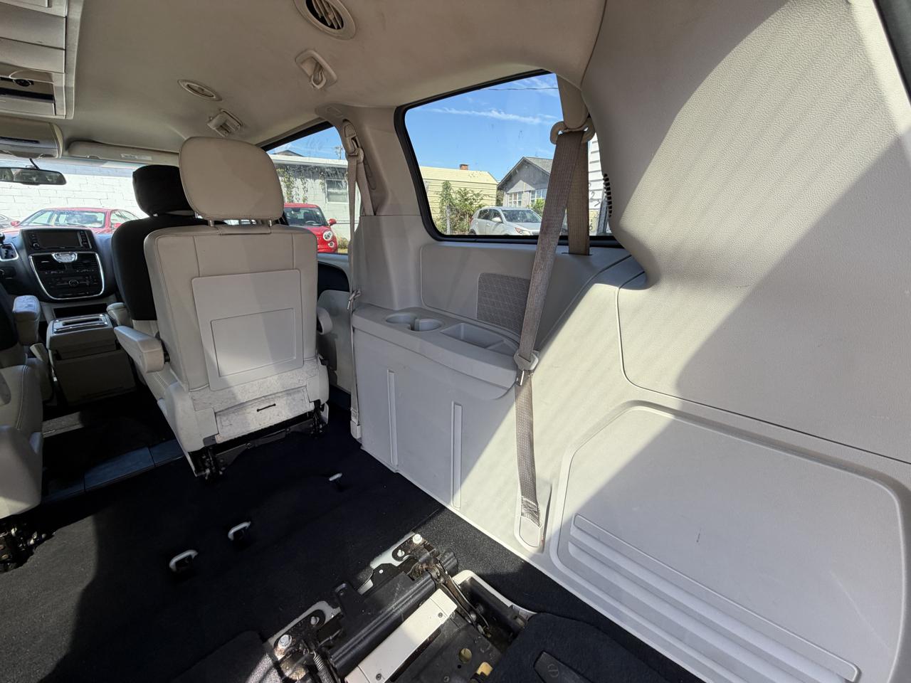 Chrysler Town & Country Touring 2016