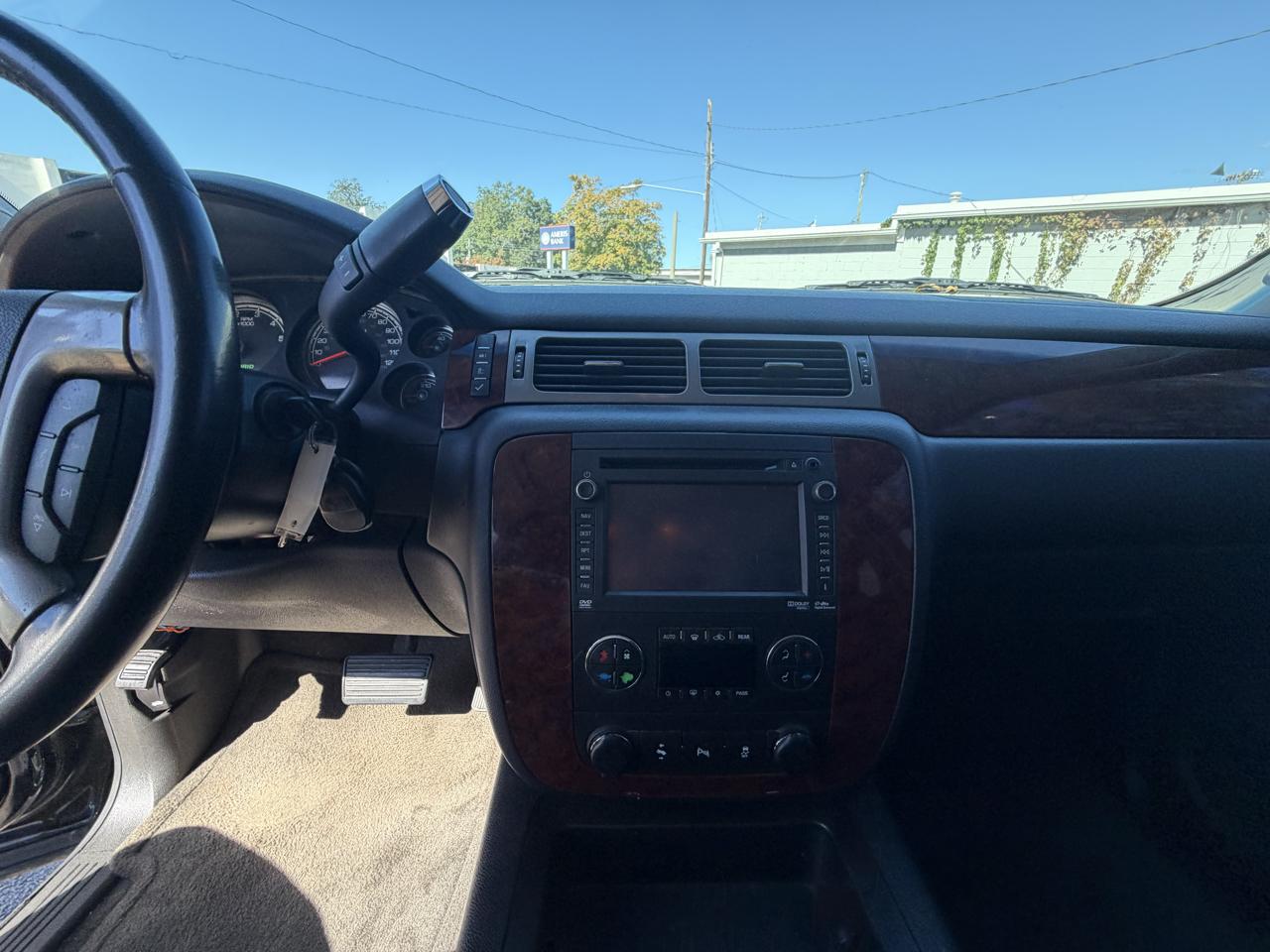 Chevrolet Tahoe Hybrid 4WD 2013