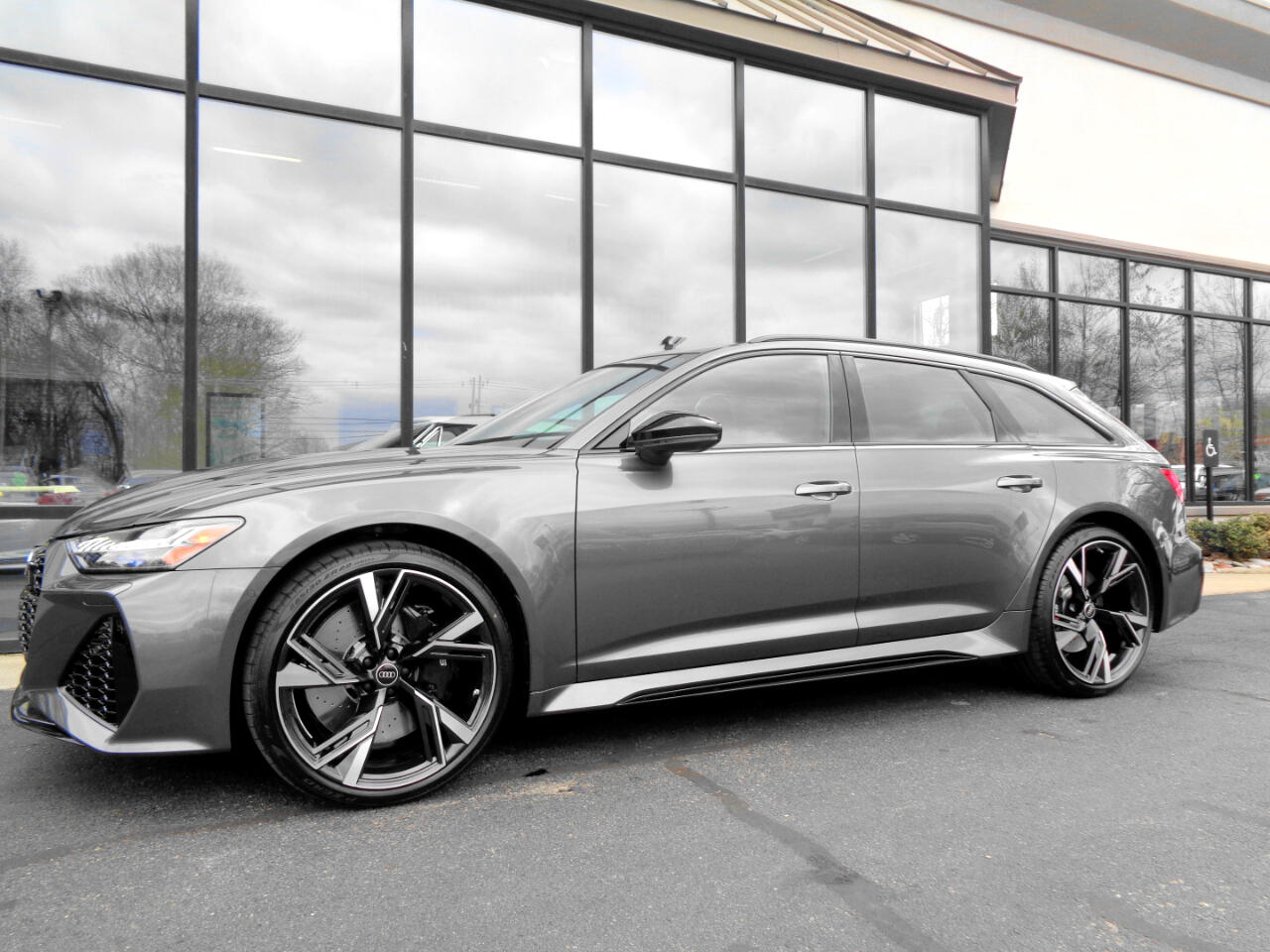 Audi RS 6 Avant 4.0 TFSI quattro 2023