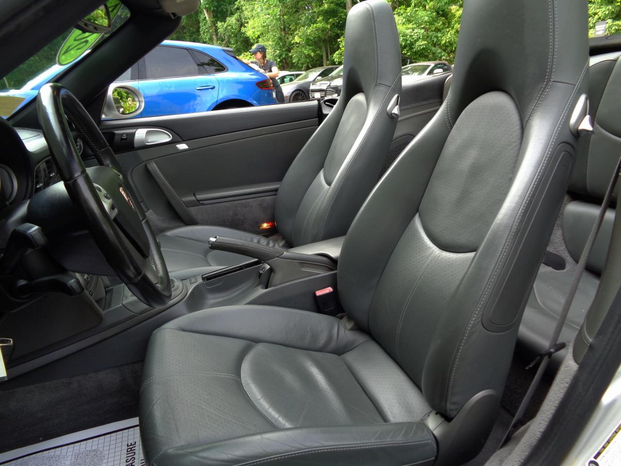 Porsche 911 2dr Cabriolet Carrera 2007