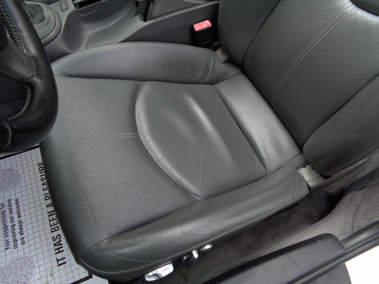 Porsche 911 2dr Cabriolet Carrera 2007