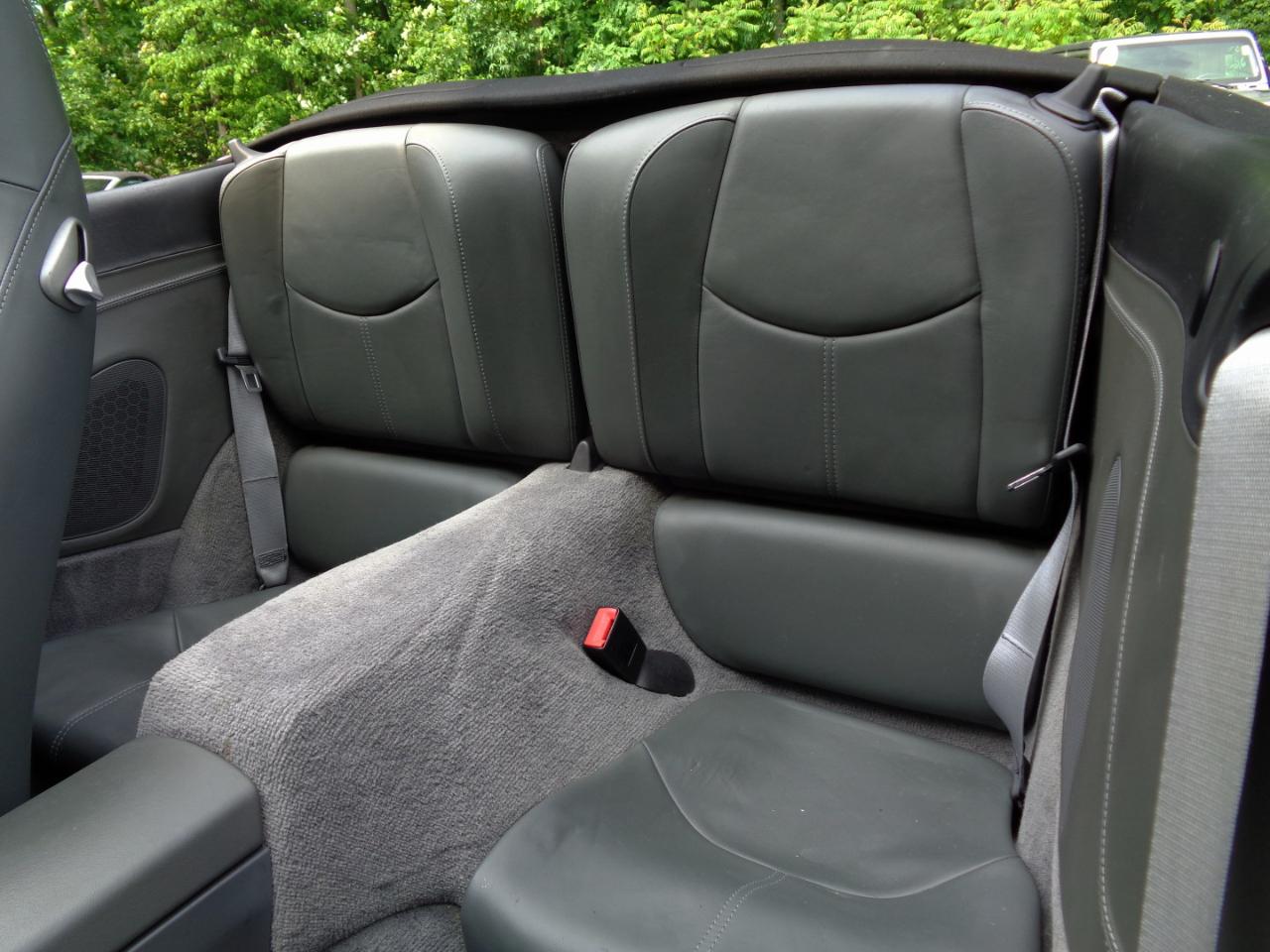 Porsche 911 2dr Cabriolet Carrera 2007