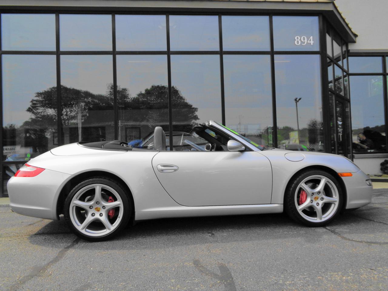 Porsche 911 2dr Cabriolet Carrera 2007