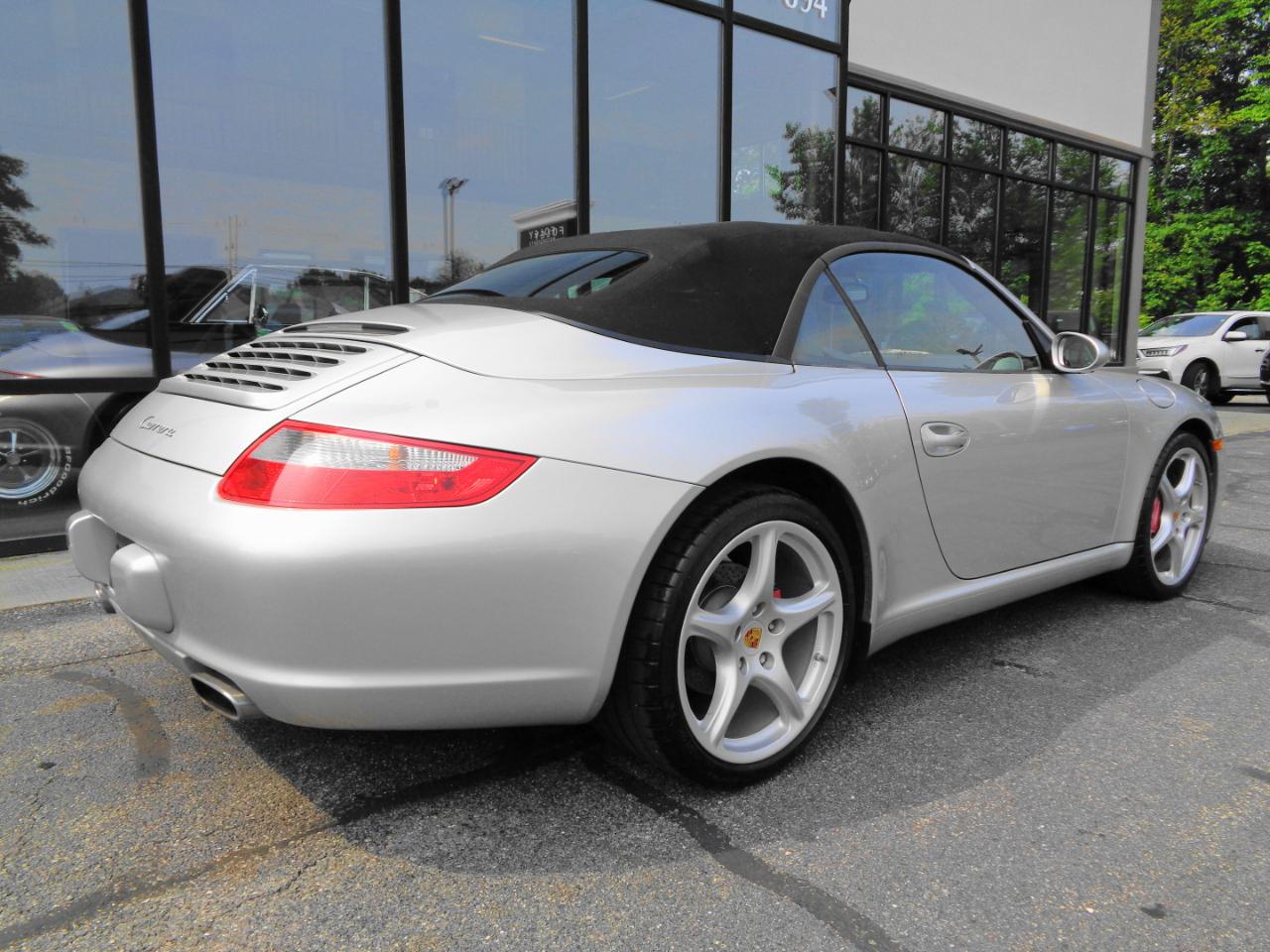 Porsche 911 2dr Cabriolet Carrera 2007
