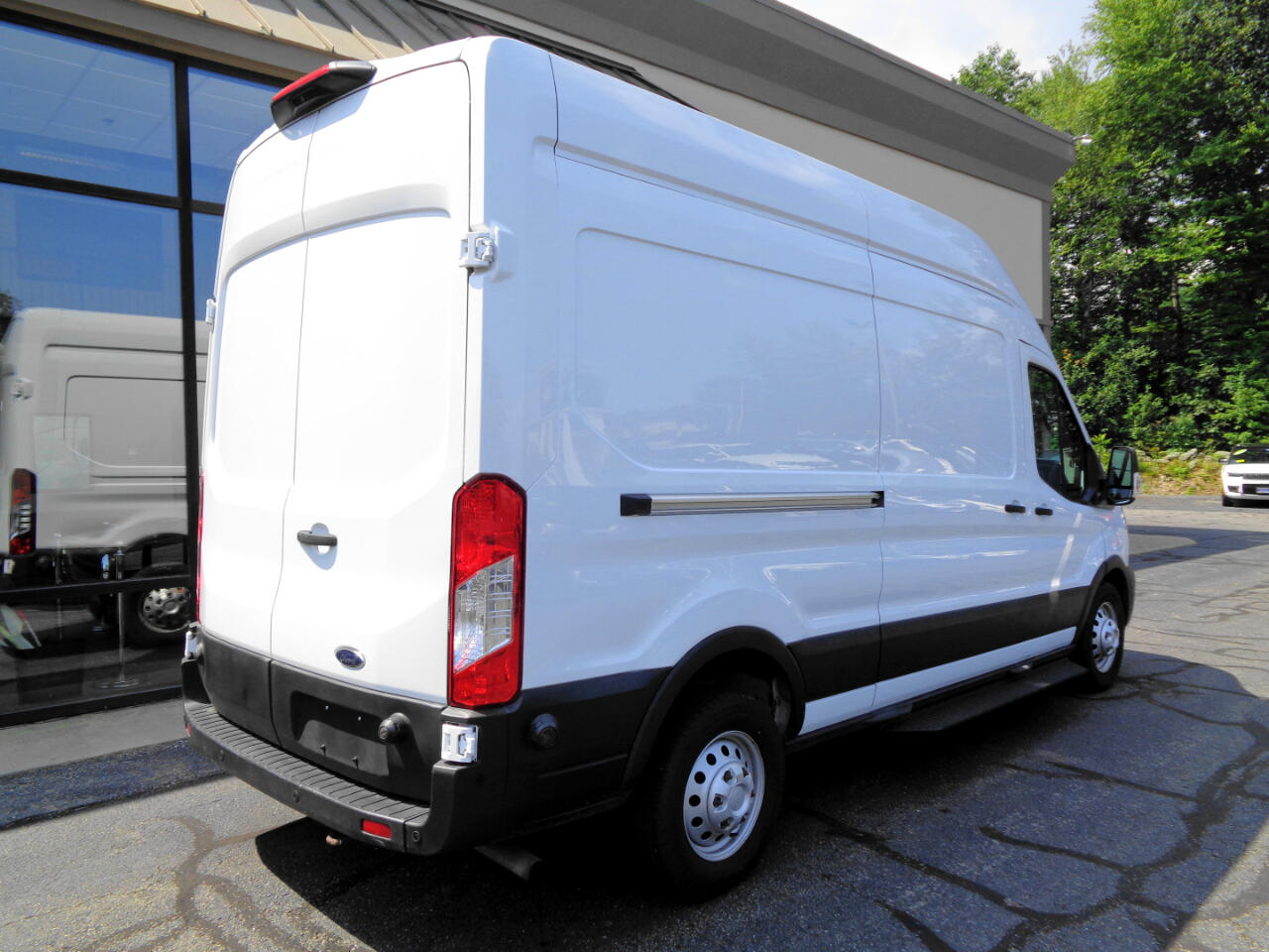 2020 Ford Transit photo 3