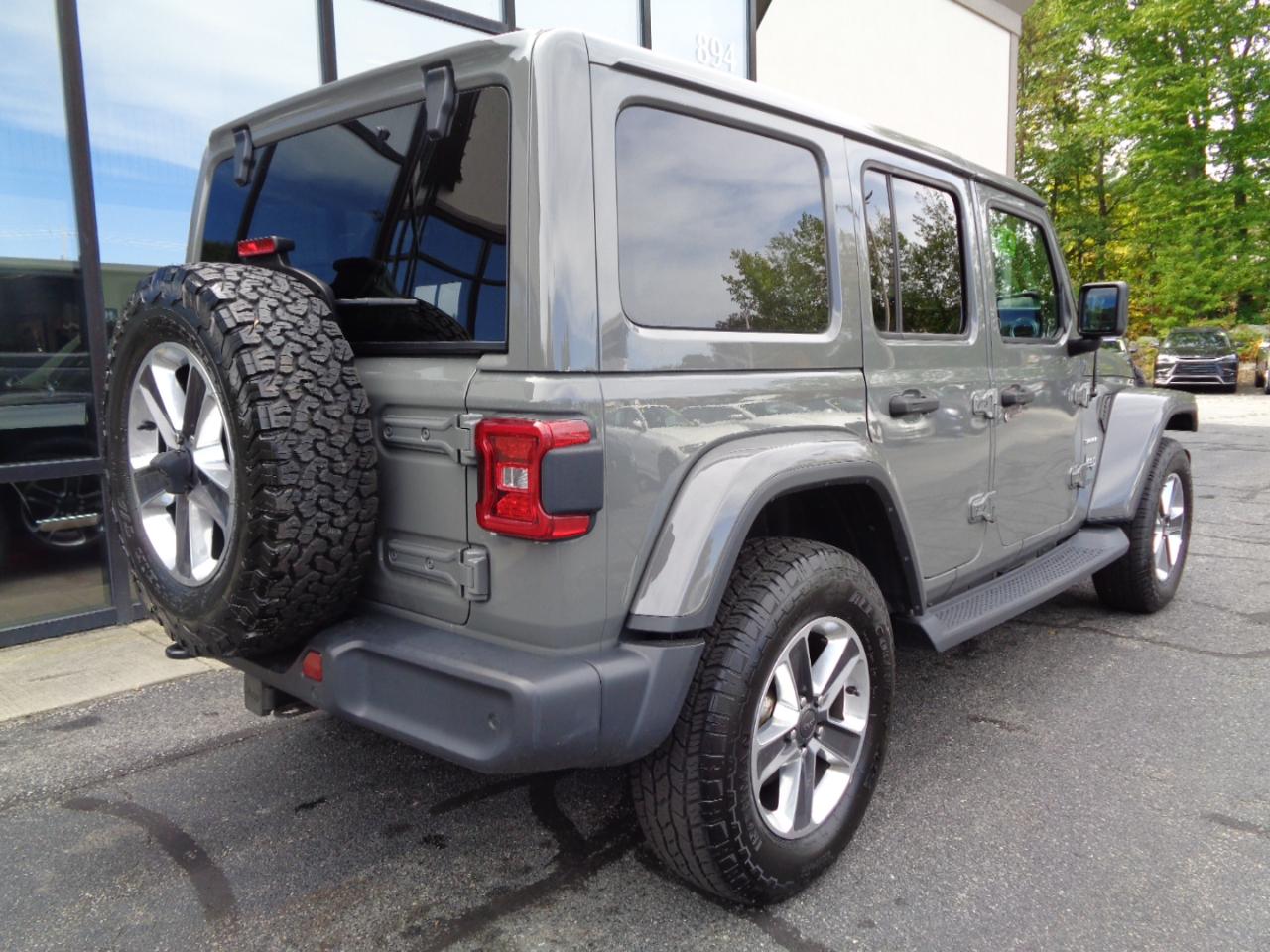 2019 Jeep Wrangler Unlimited Sahara photo 4