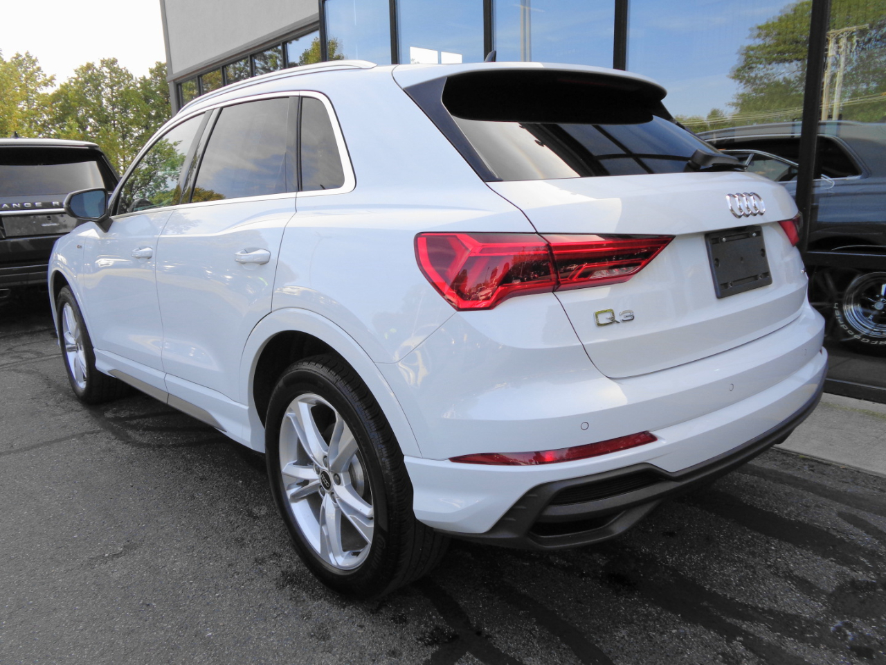 2024 Audi Q3 S line Premium 45 TFSI photo 5
