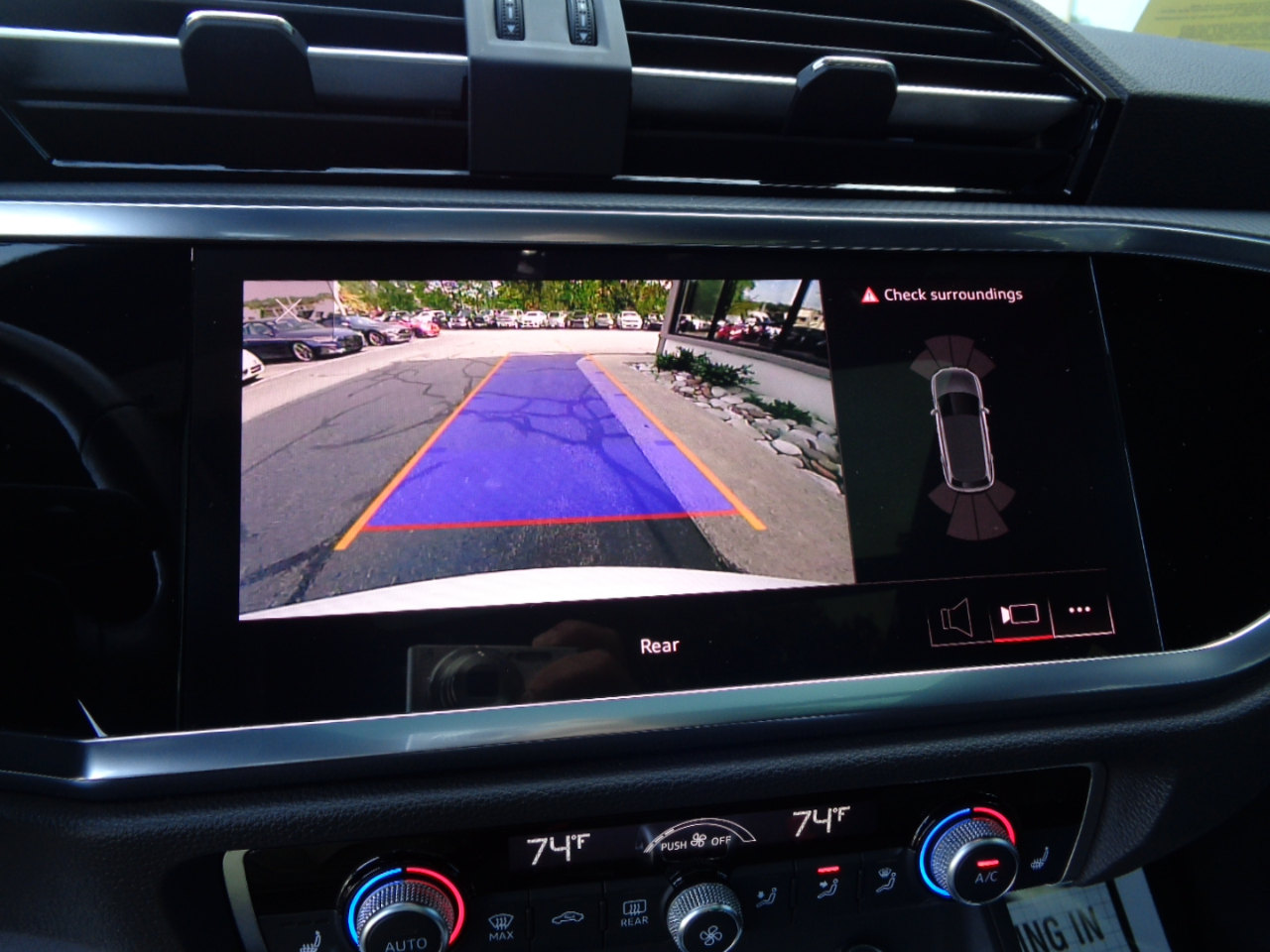 2024 Audi Q3 S line Premium 45 TFSI photo 10