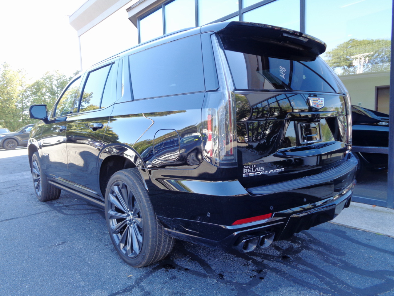 2025 Cadillac Escalade V-Series photo 7