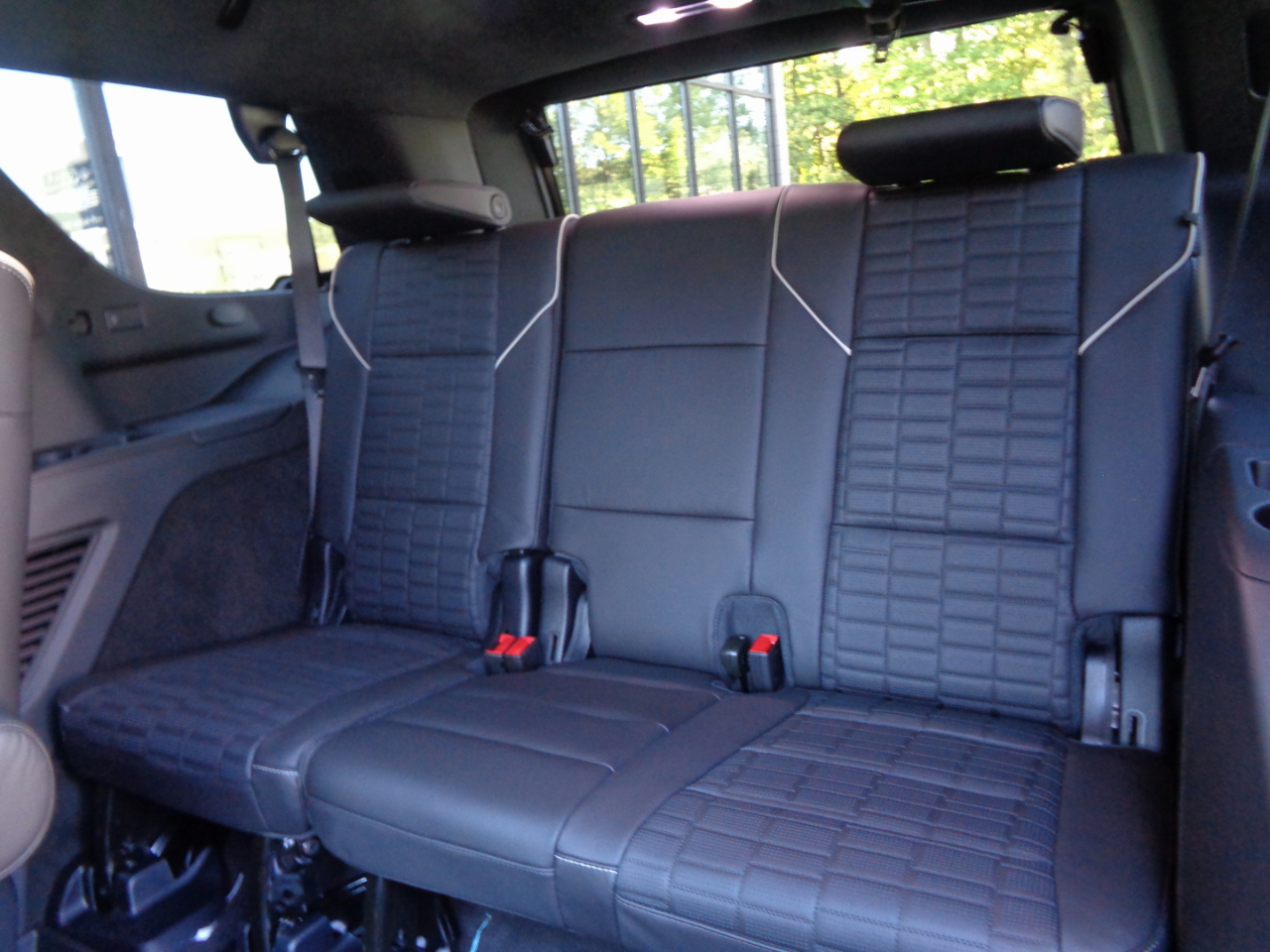 2025 Cadillac Escalade V-Series photo 14
