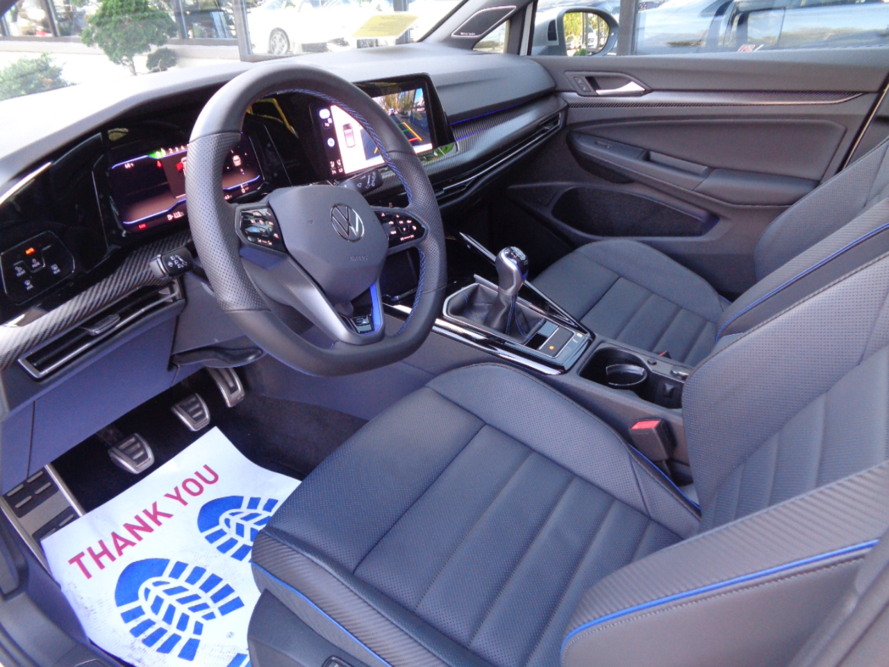 2024 Volkswagen Golf R 4Motion photo 9