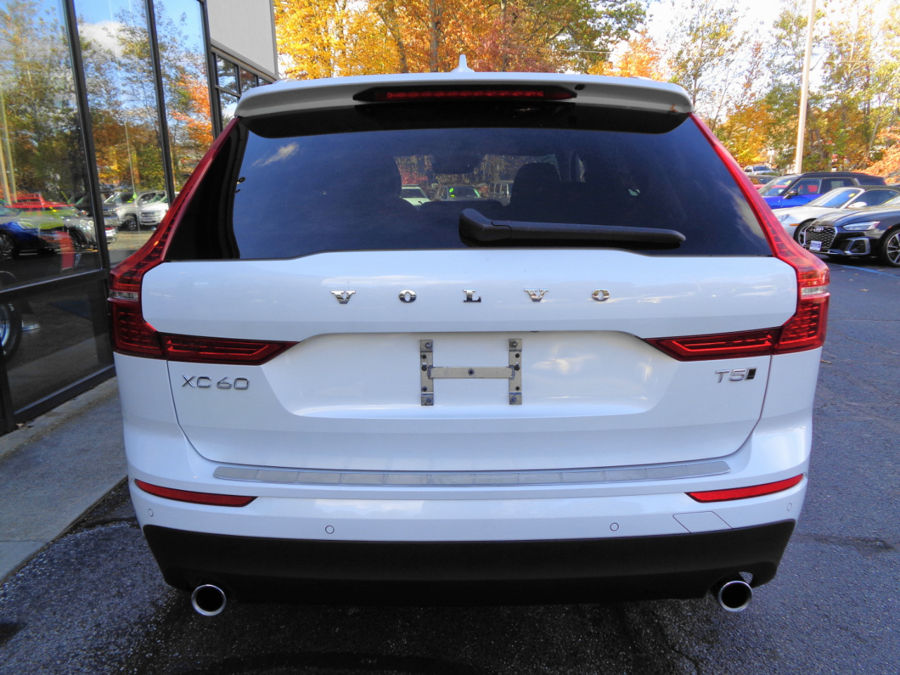 Volvo XC60 T5 AWD Momentum 2019 Volvo XC60 T5 AWD Momentum 2019