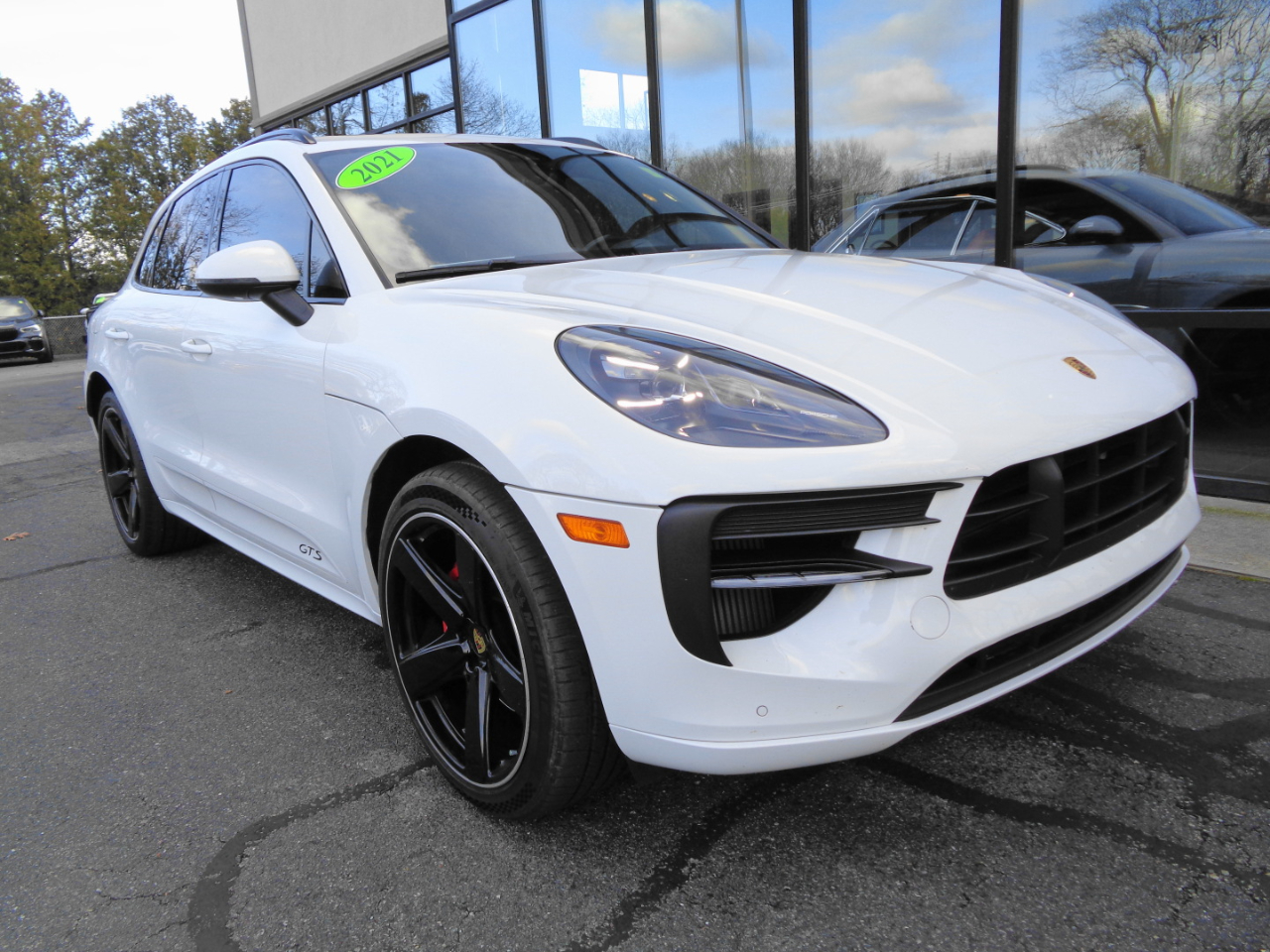 2021 Porsche Macan GTS photo 3