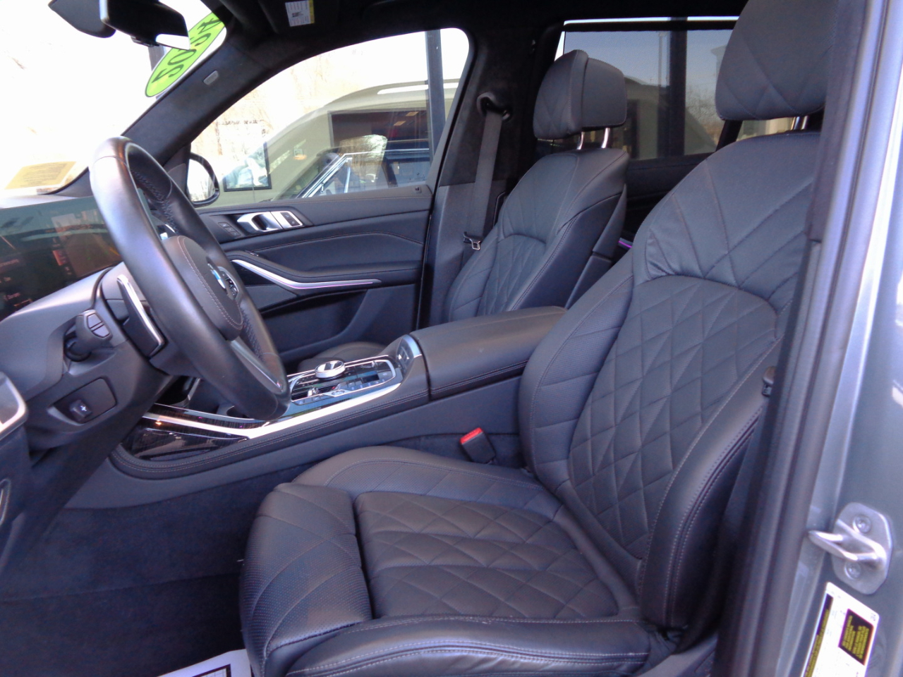 BMW X7 xDrive40i Sports Activity Vehicle 2024