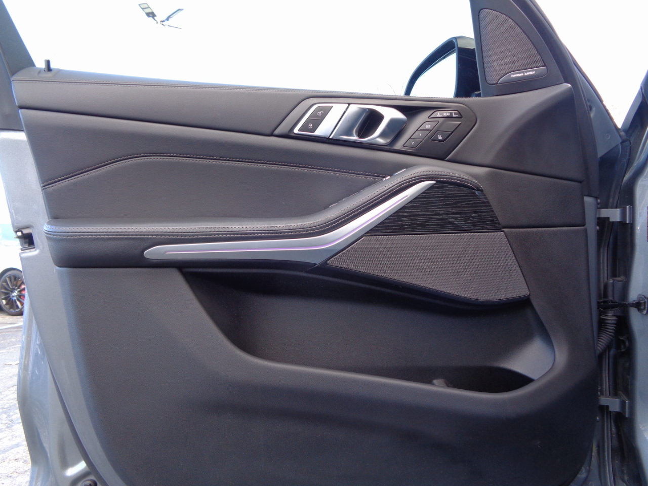 BMW X7 xDrive40i Sports Activity Vehicle 2024