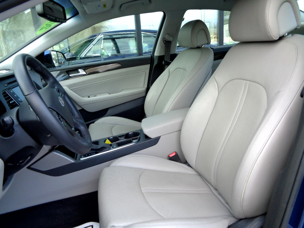 Hyundai Sonata 4dr Sdn 2.4L Limited PZEV 2015