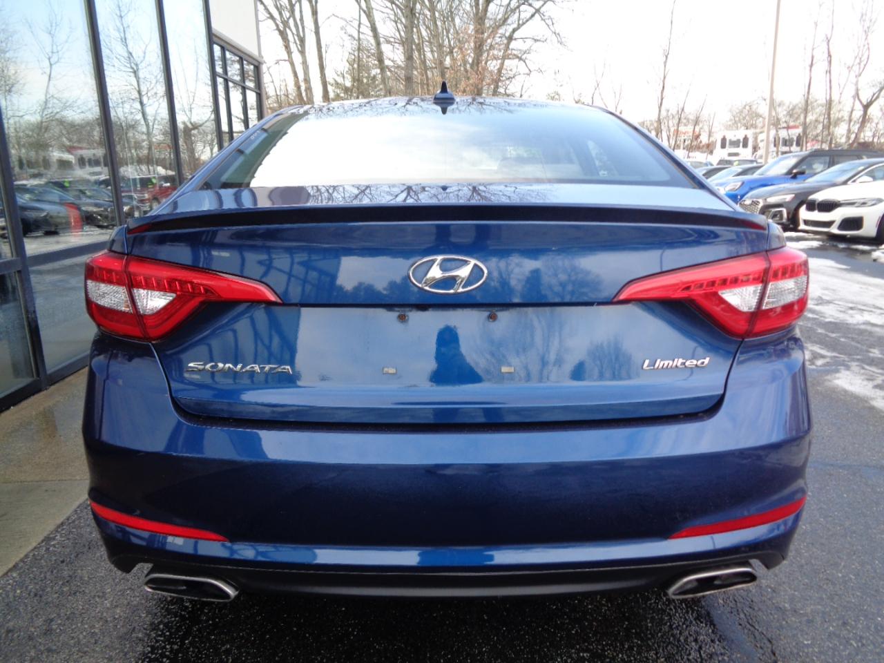 Hyundai Sonata 4dr Sdn 2.4L Limited PZEV 2015