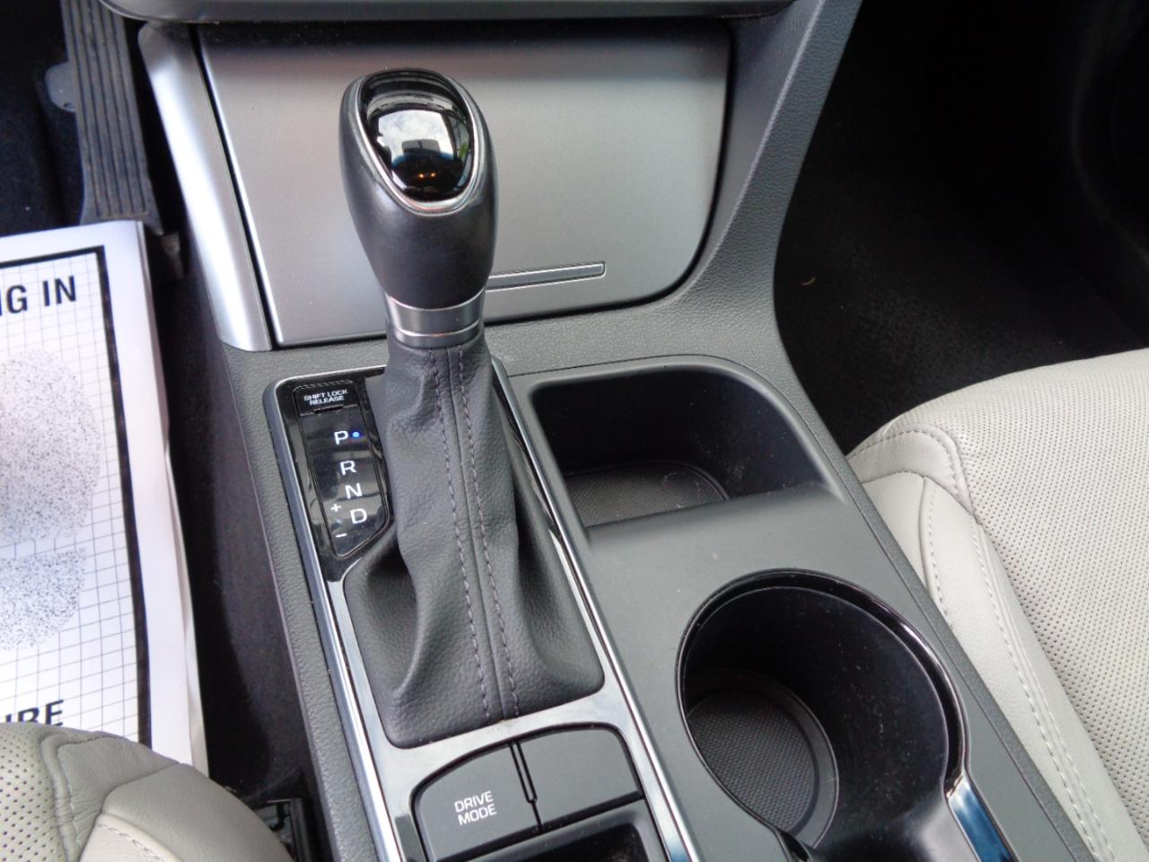 Hyundai Sonata 4dr Sdn 2.4L Limited PZEV 2015