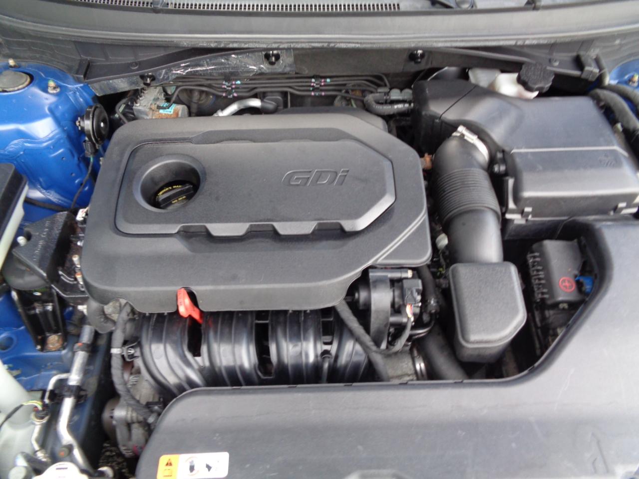 Hyundai Sonata 4dr Sdn 2.4L Limited PZEV 2015