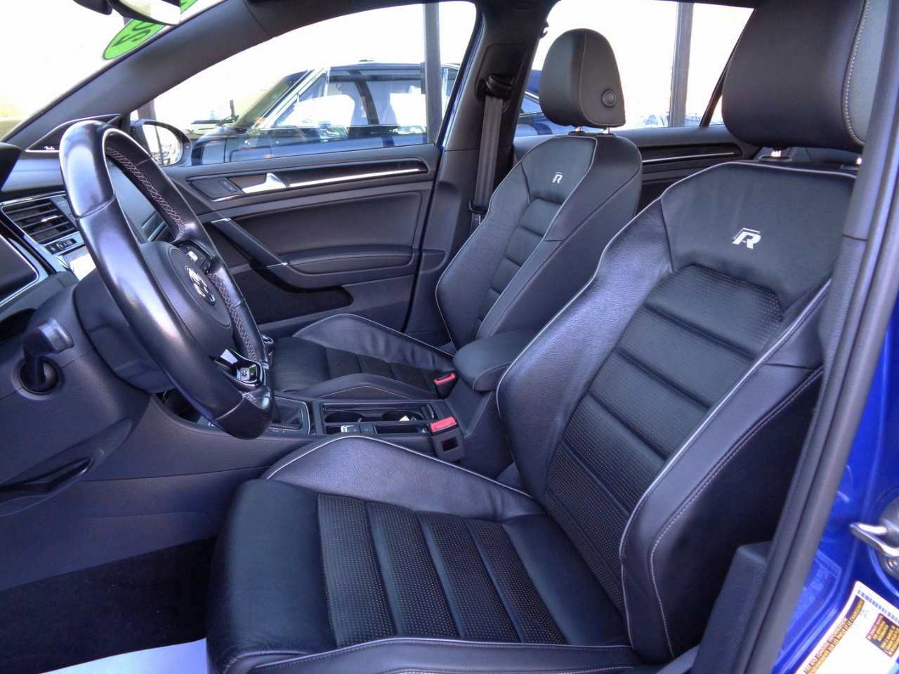 Volkswagen Golf R 2.0T Manual w/DCC/Nav 2019