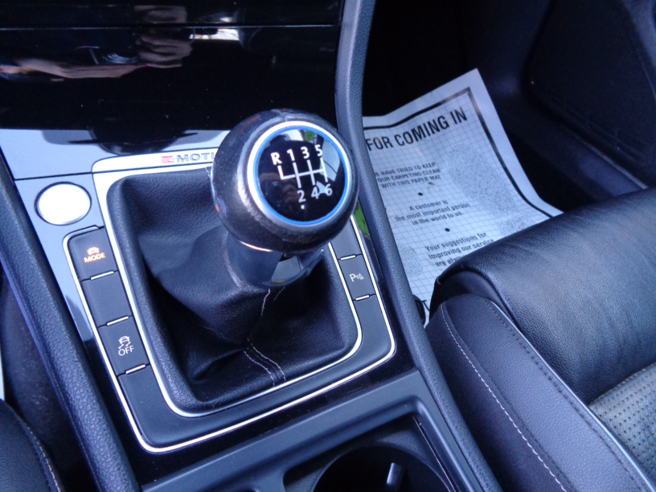 Volkswagen Golf R 2.0T Manual w/DCC/Nav 2019