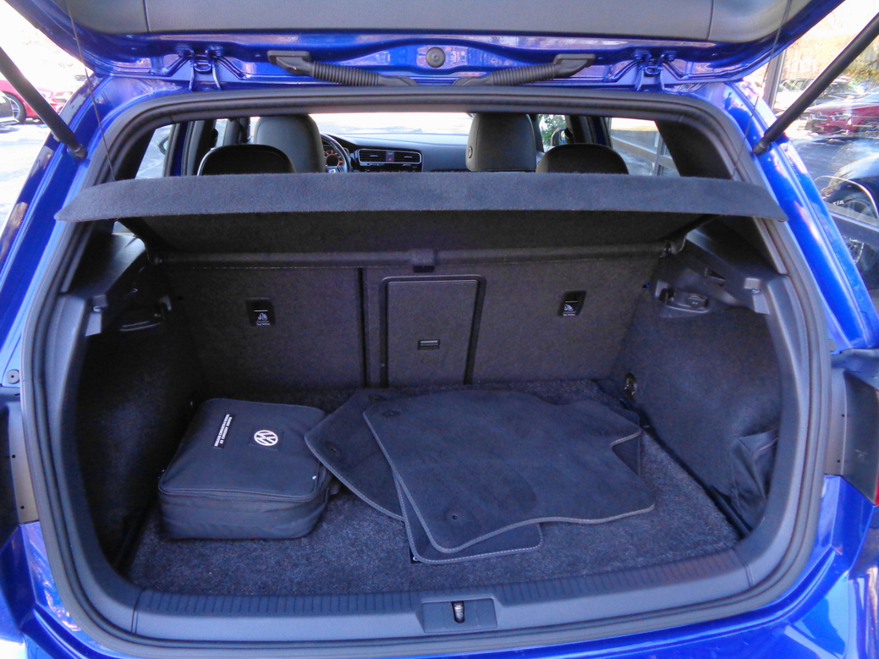 Volkswagen Golf R 2.0T Manual w/DCC/Nav 2019