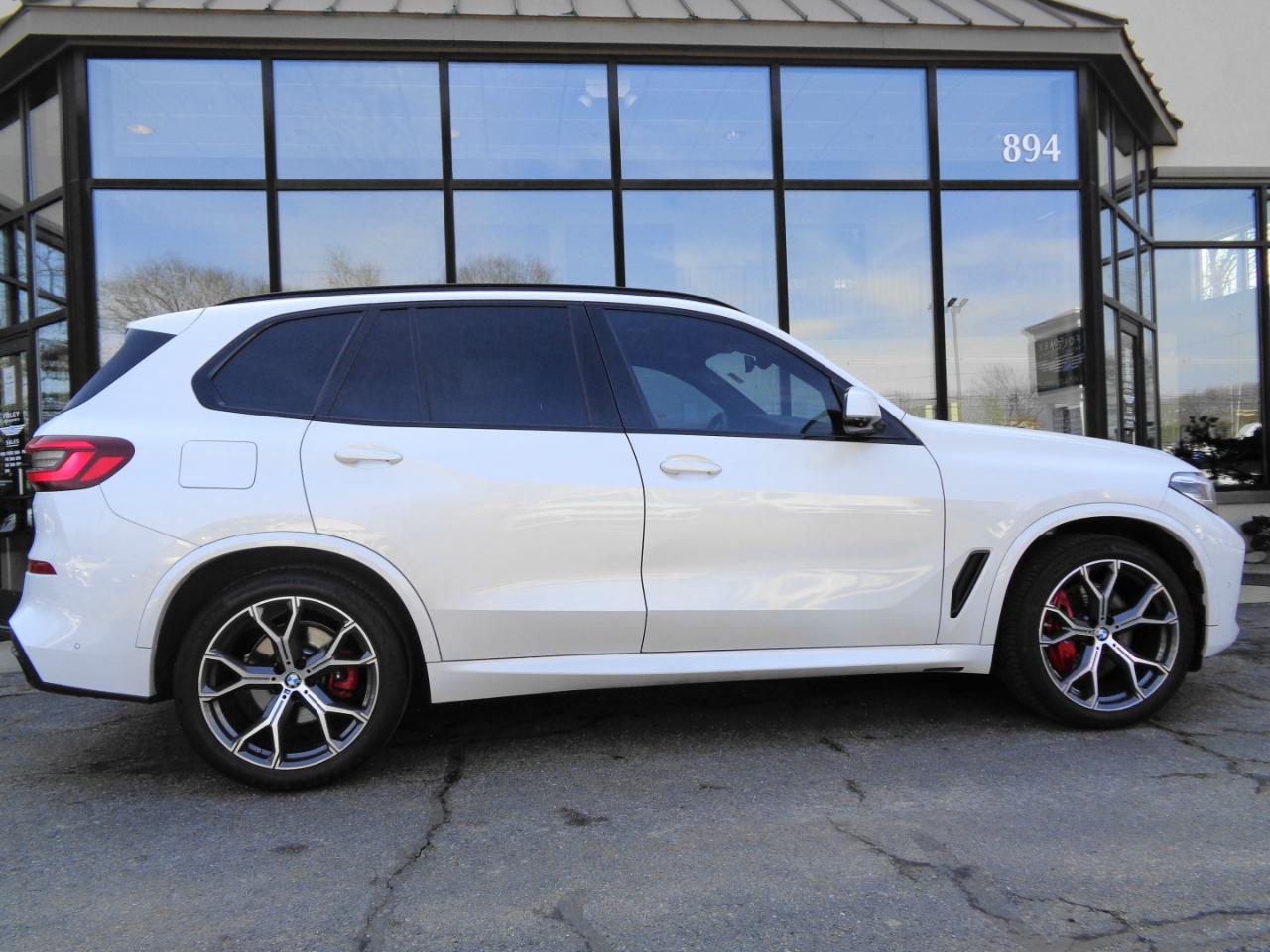 BMW X5 xDrive40i Sports Activity Vehicle 2022