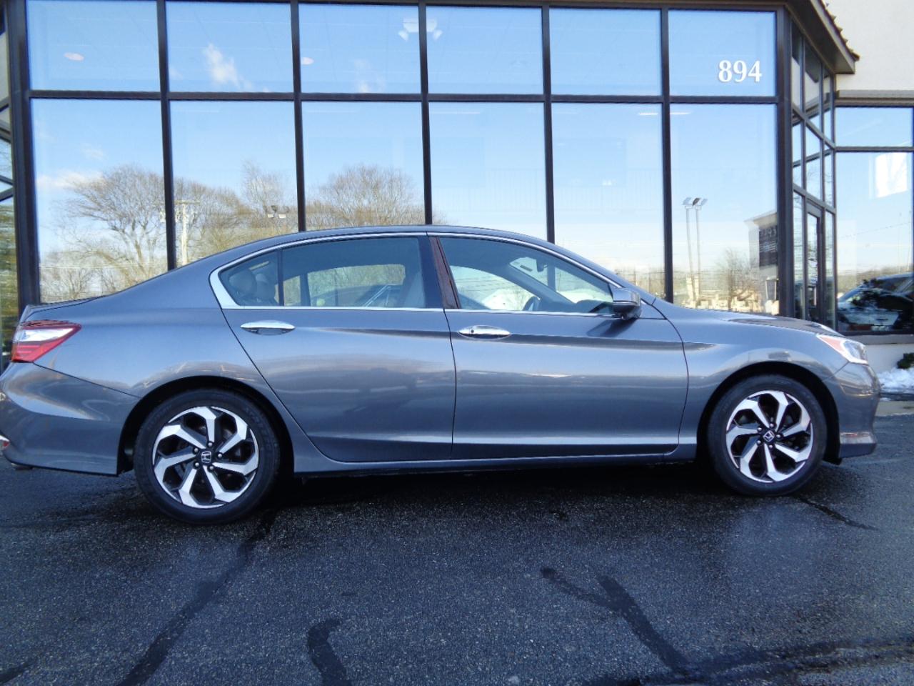 Honda Accord Sedan EX-L V6 Auto w/Navi & Honda Sensing 2017