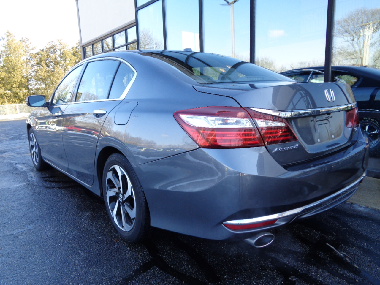 Honda Accord Sedan EX-L V6 Auto w/Navi & Honda Sensing 2017