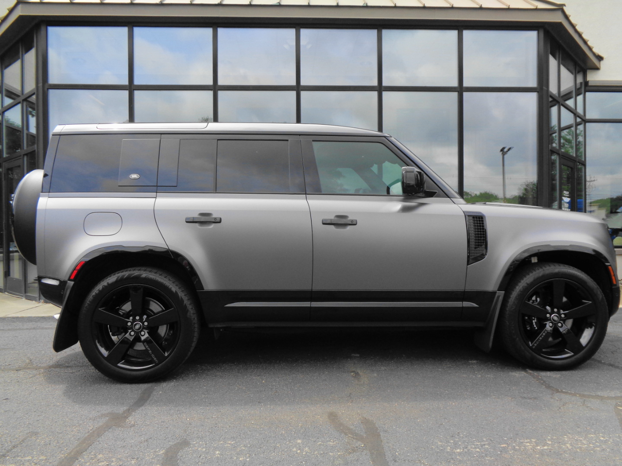 Land Rover Defender 110 V8 AWD 2023