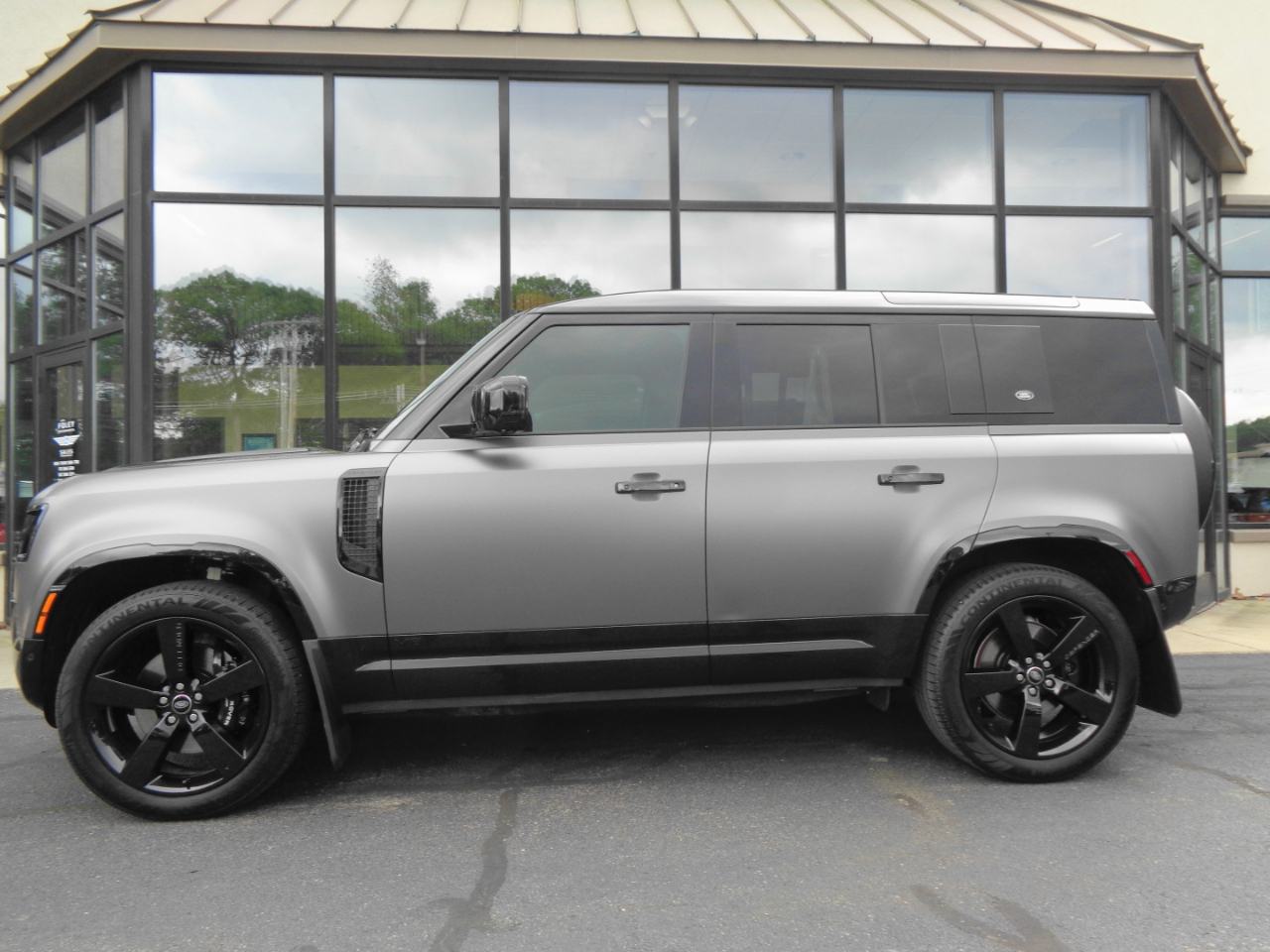 Land Rover Defender 110 V8 AWD 2023