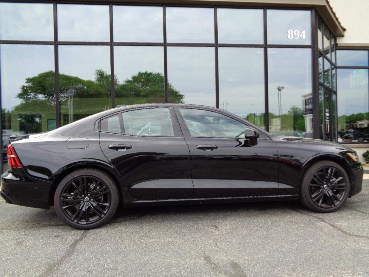 Volvo S60 B5 AWD Plus Black Edition 2023