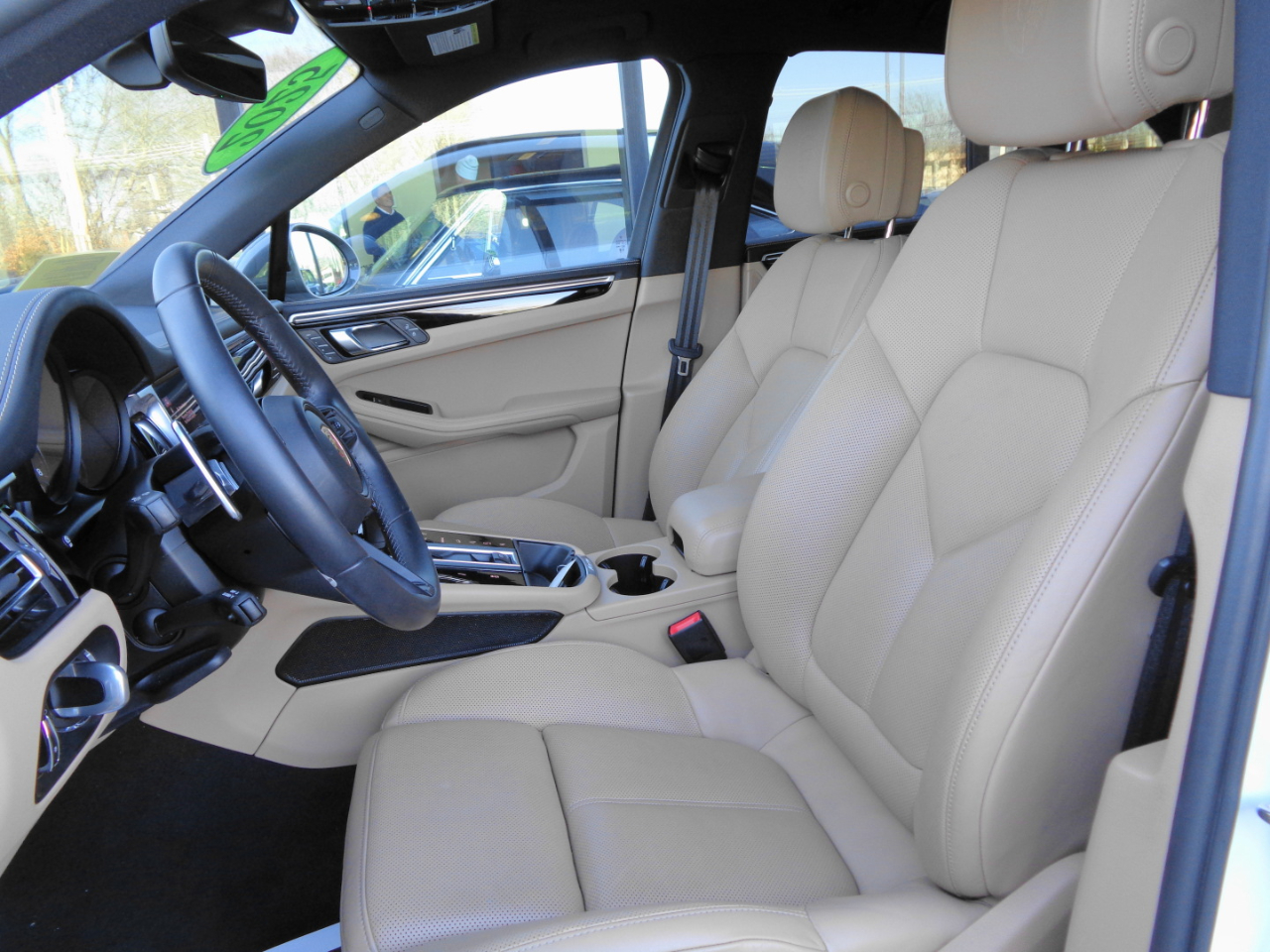 Porsche Macan T AWD 2023