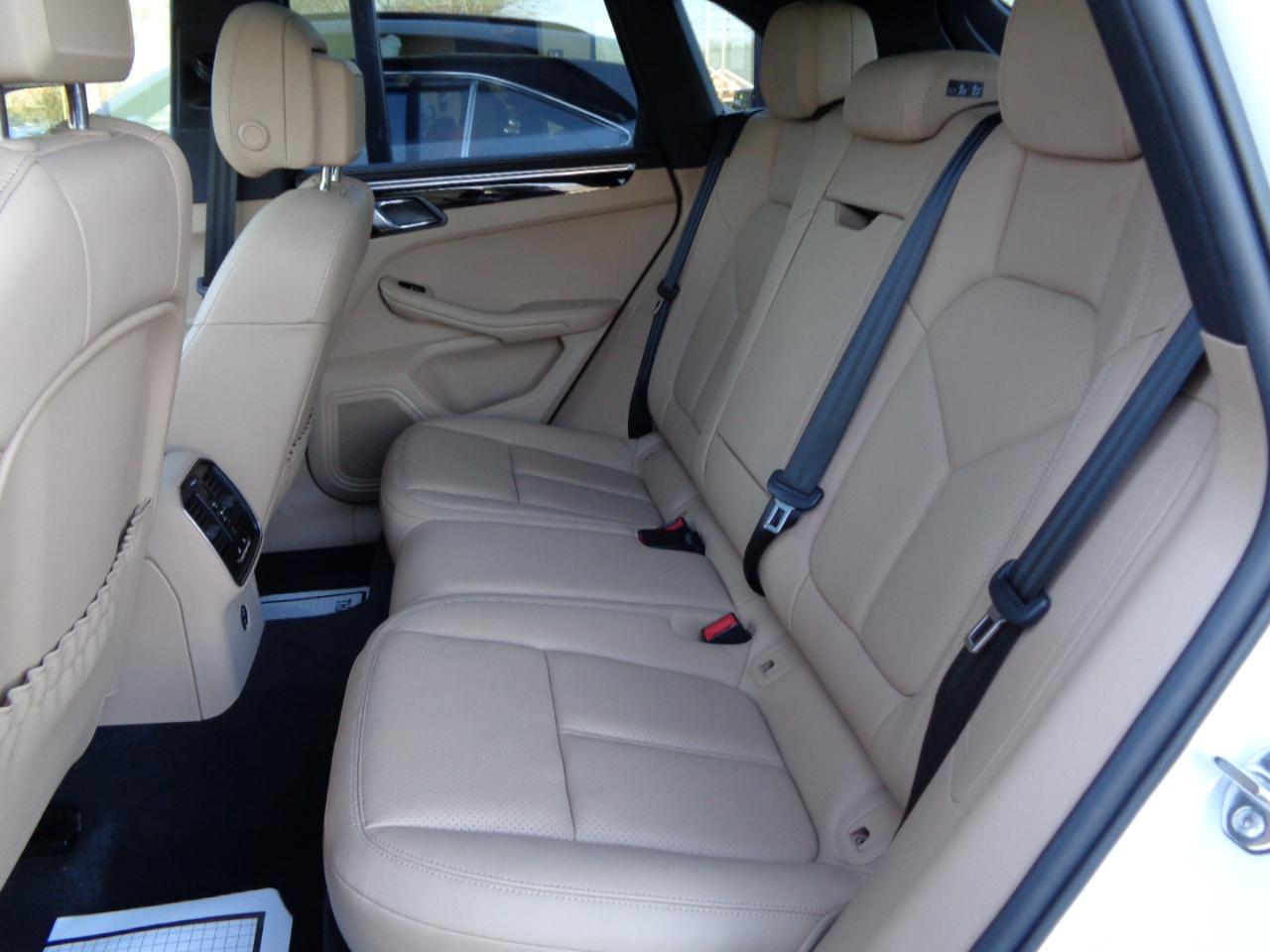 Porsche Macan T AWD 2023