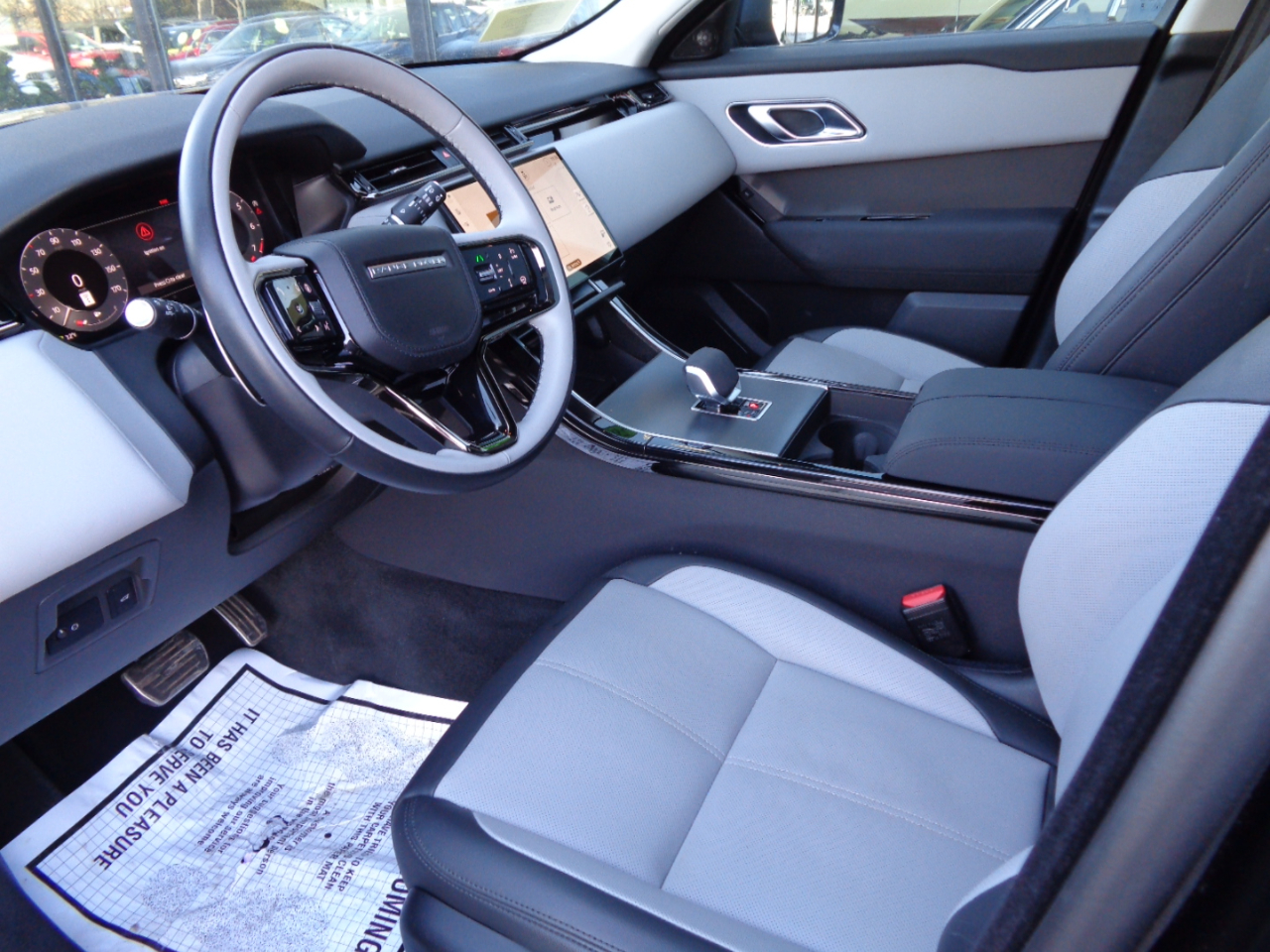 Land Rover Range Rover Velar P400 Dynamic SE 2025