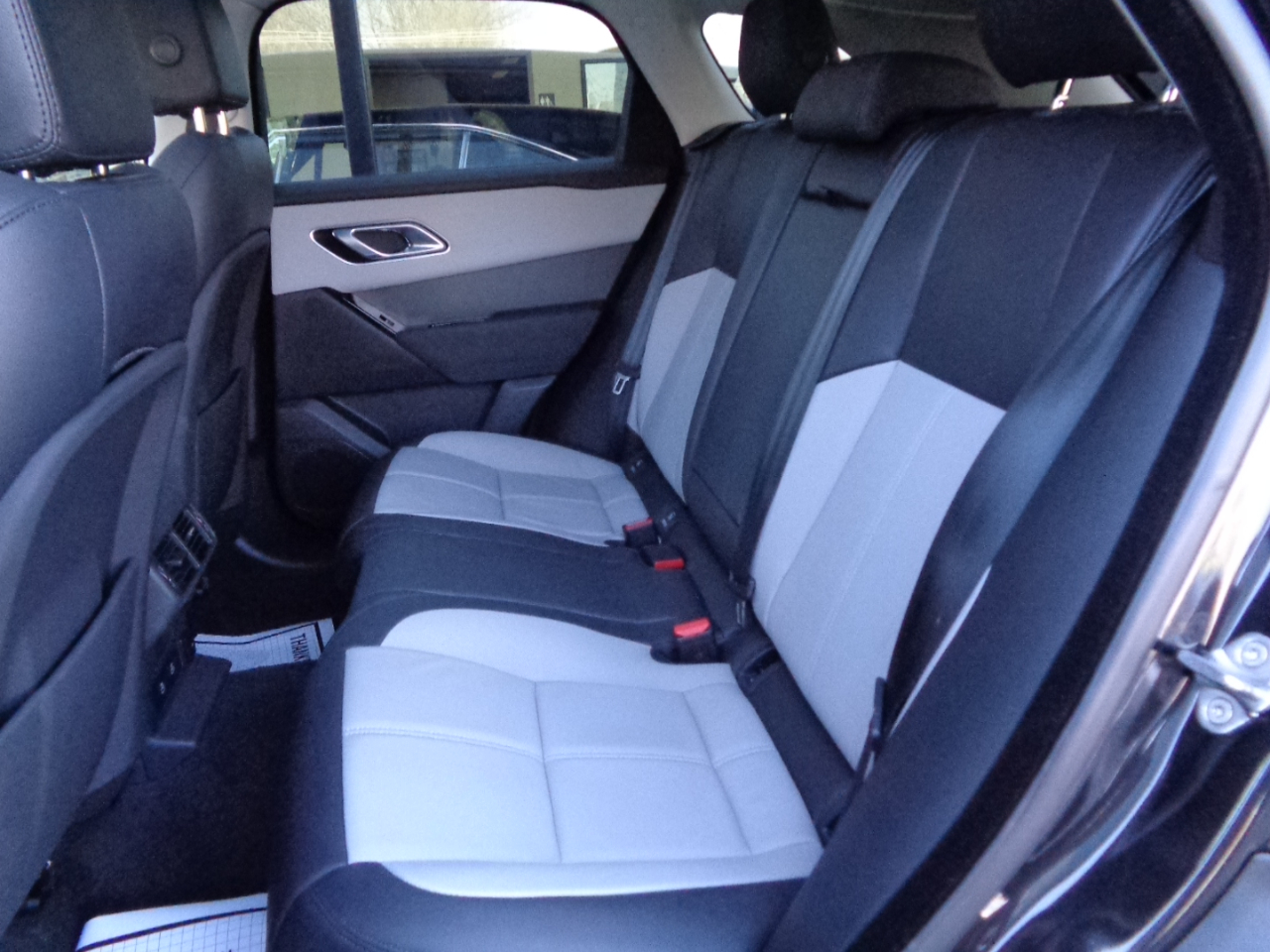 Land Rover Range Rover Velar P400 Dynamic SE 2025