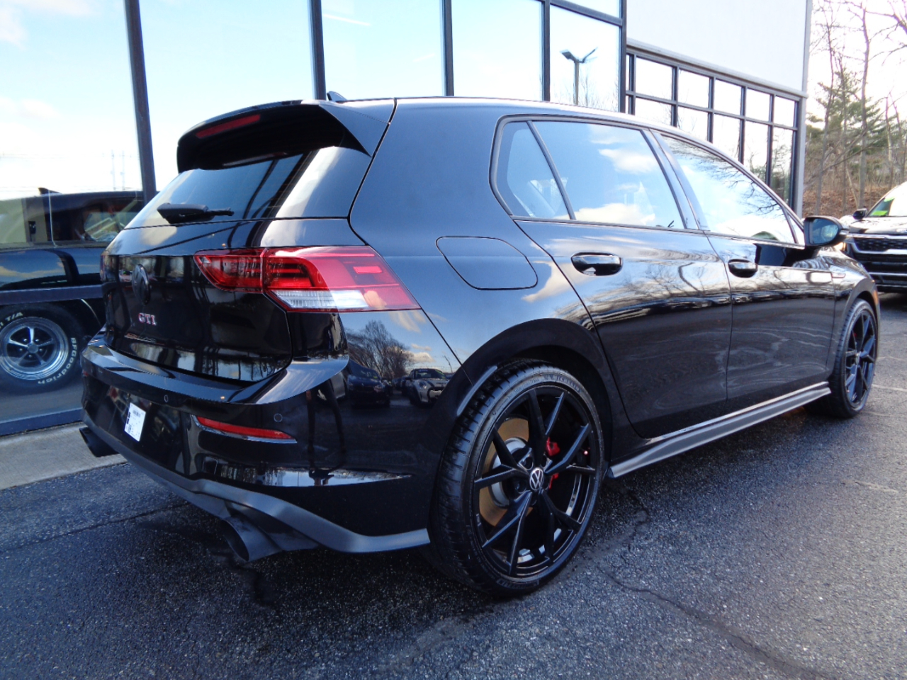 Volkswagen Golf GTI 2.0T 380 S Manual 2024