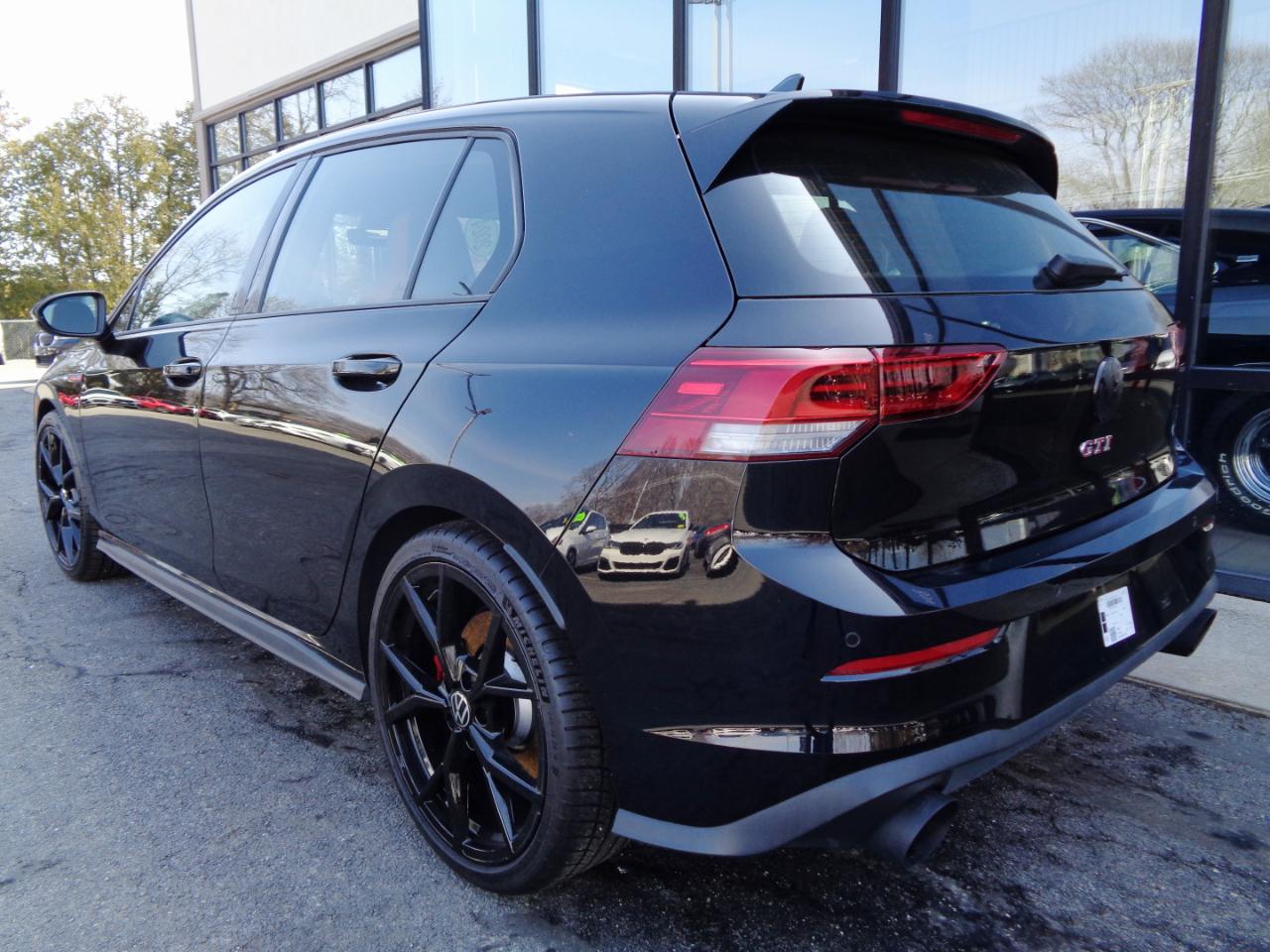 Volkswagen Golf GTI 2.0T 380 S Manual 2024