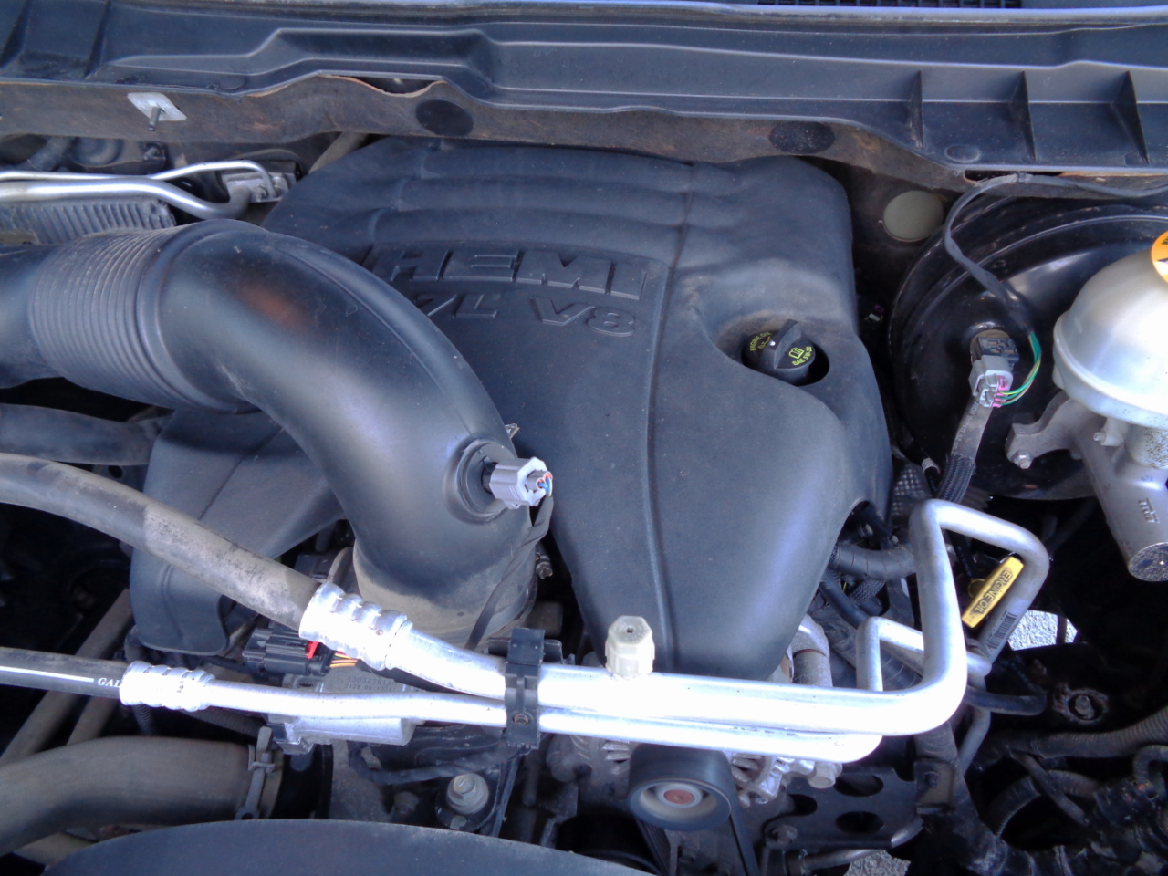 RAM 1500 4WD Crew Cab 140.5" Longhorn 2016