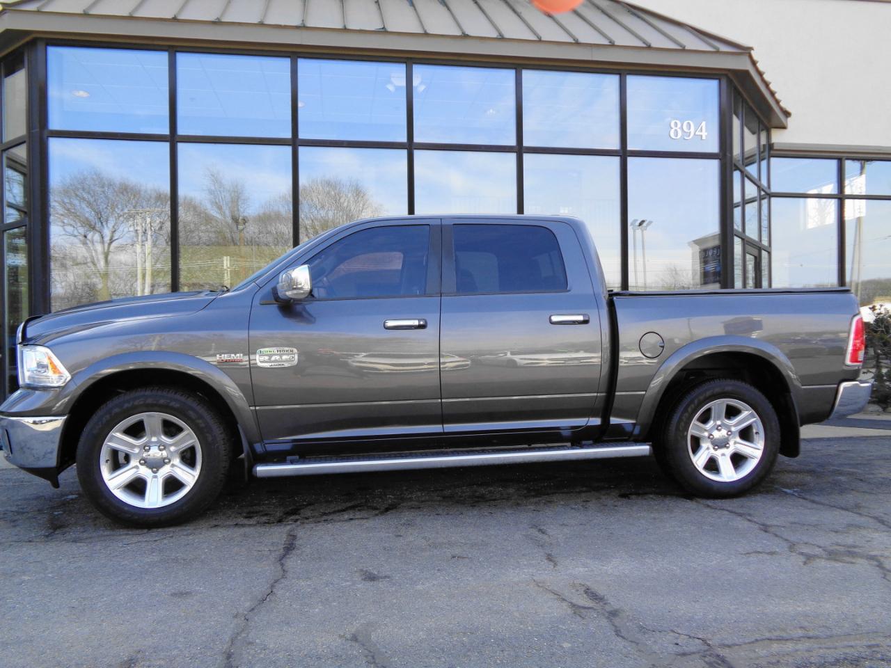 RAM 1500 4WD Crew Cab 140.5" Longhorn 2016
