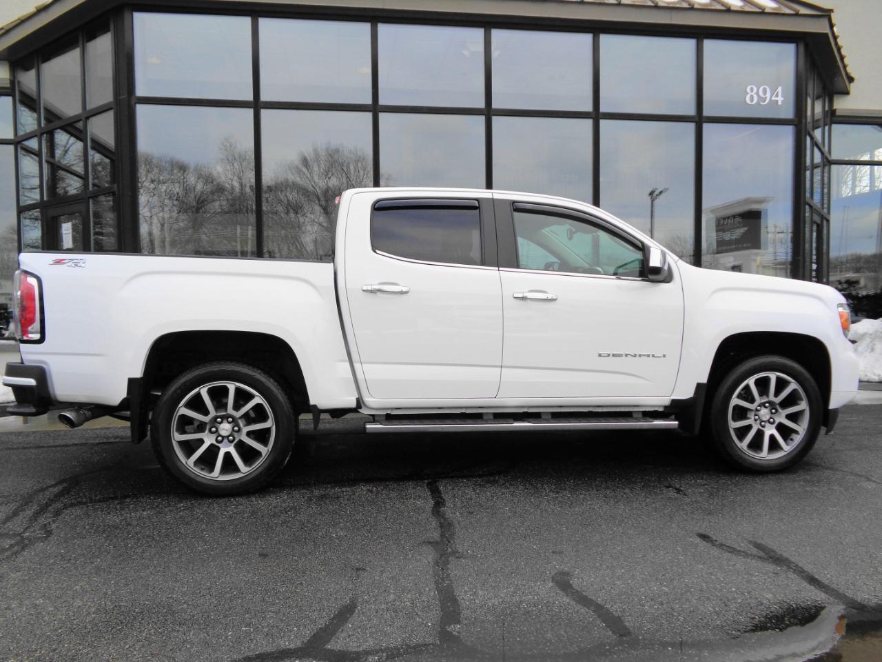 GMC Canyon 4WD Crew Cab 128" Denali 2021