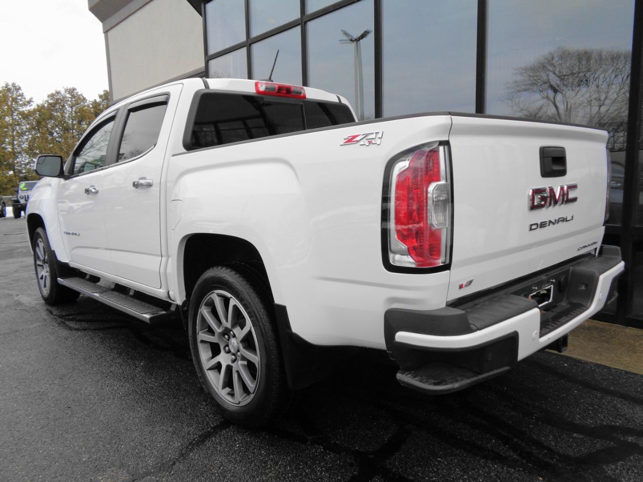 GMC Canyon 4WD Crew Cab 128" Denali 2021