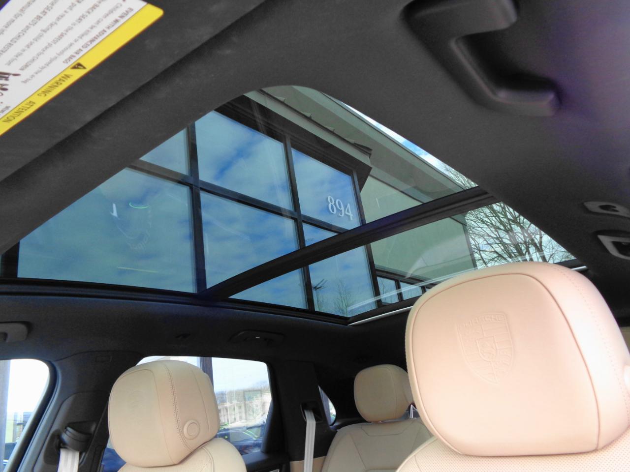 Porsche Cayenne Platinum Edition E-Hybrid AWD 2022